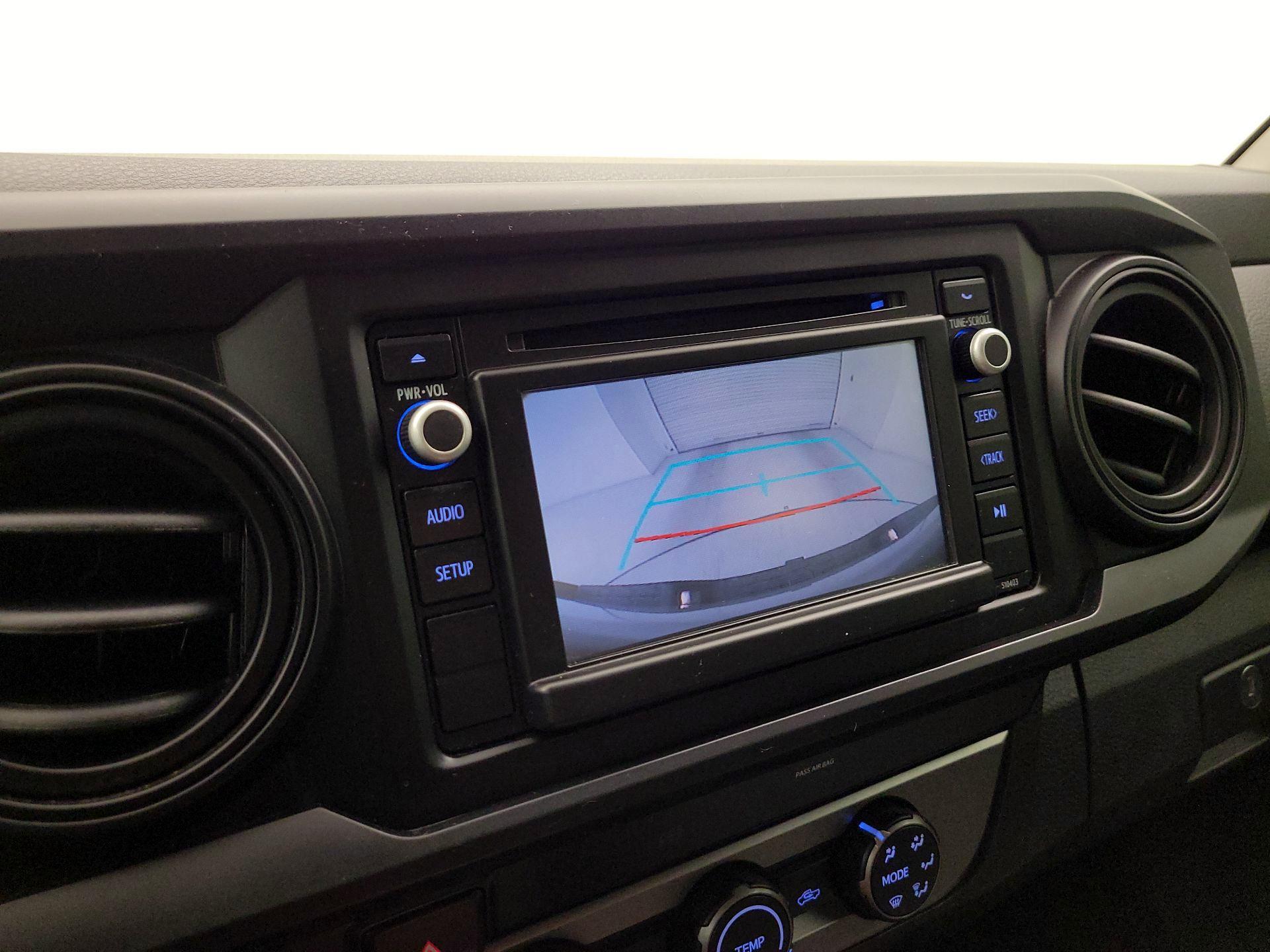 Thumbnail: 2019 Toyota Tacoma - 14