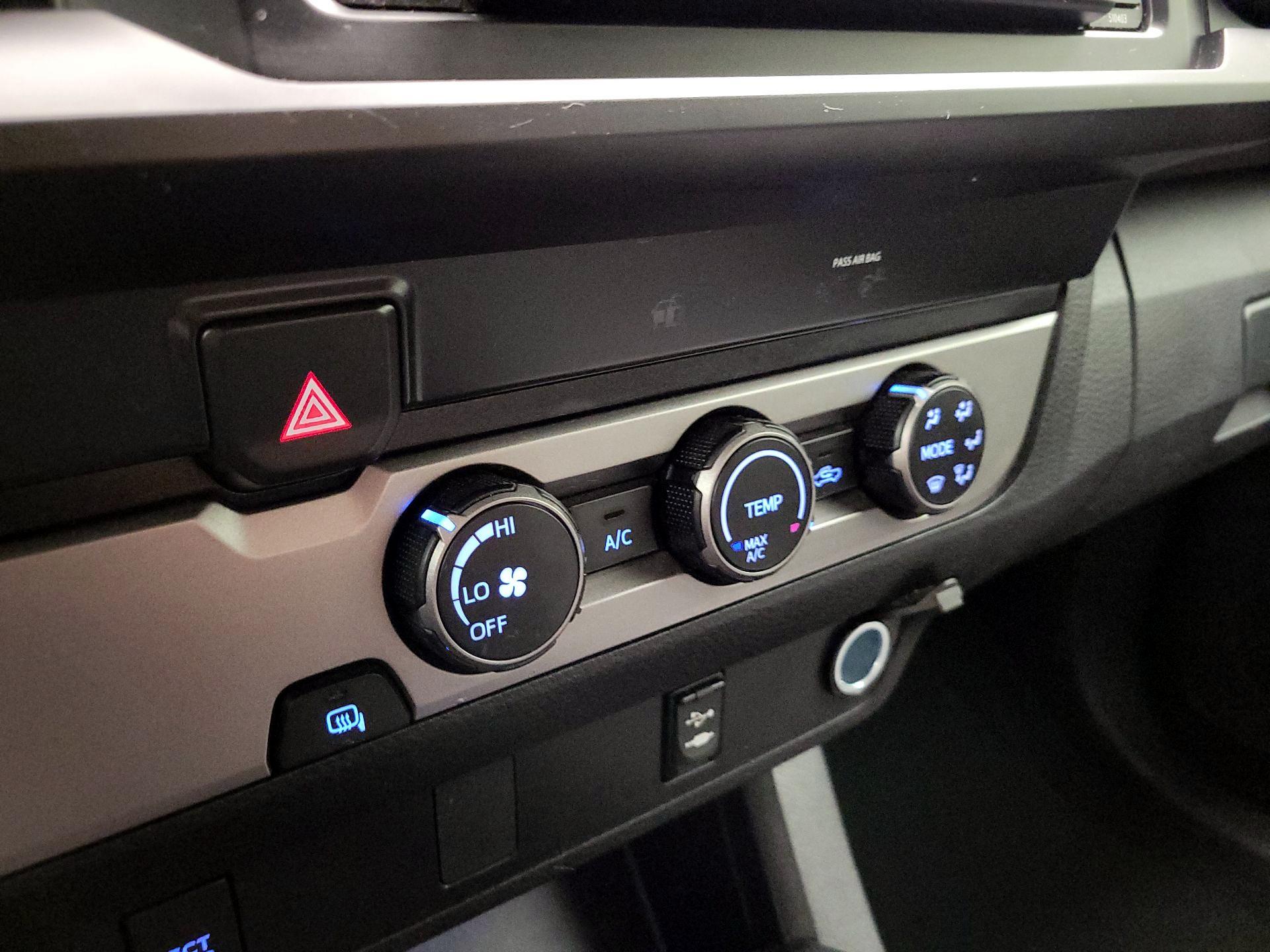 Thumbnail: 2019 Toyota Tacoma - 16