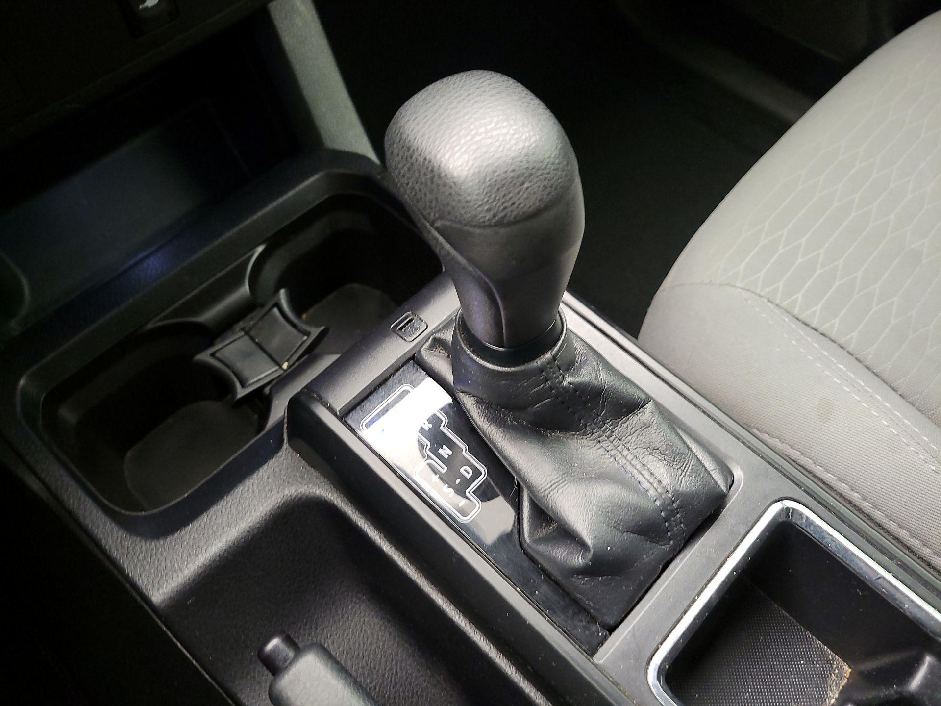 Thumbnail: 2019 Toyota Tacoma - 17