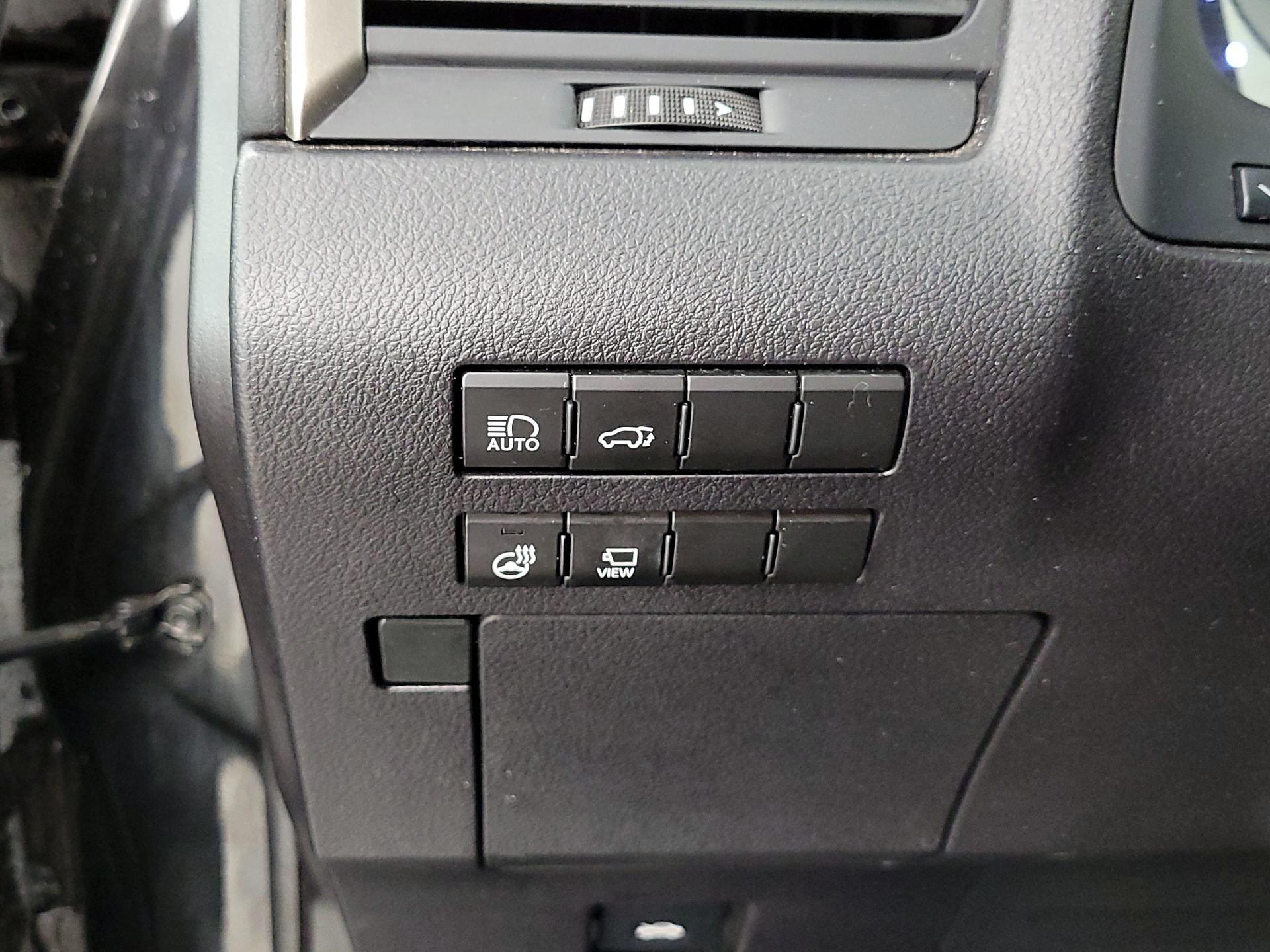 Thumbnail: 2021 Lexus RX - 13