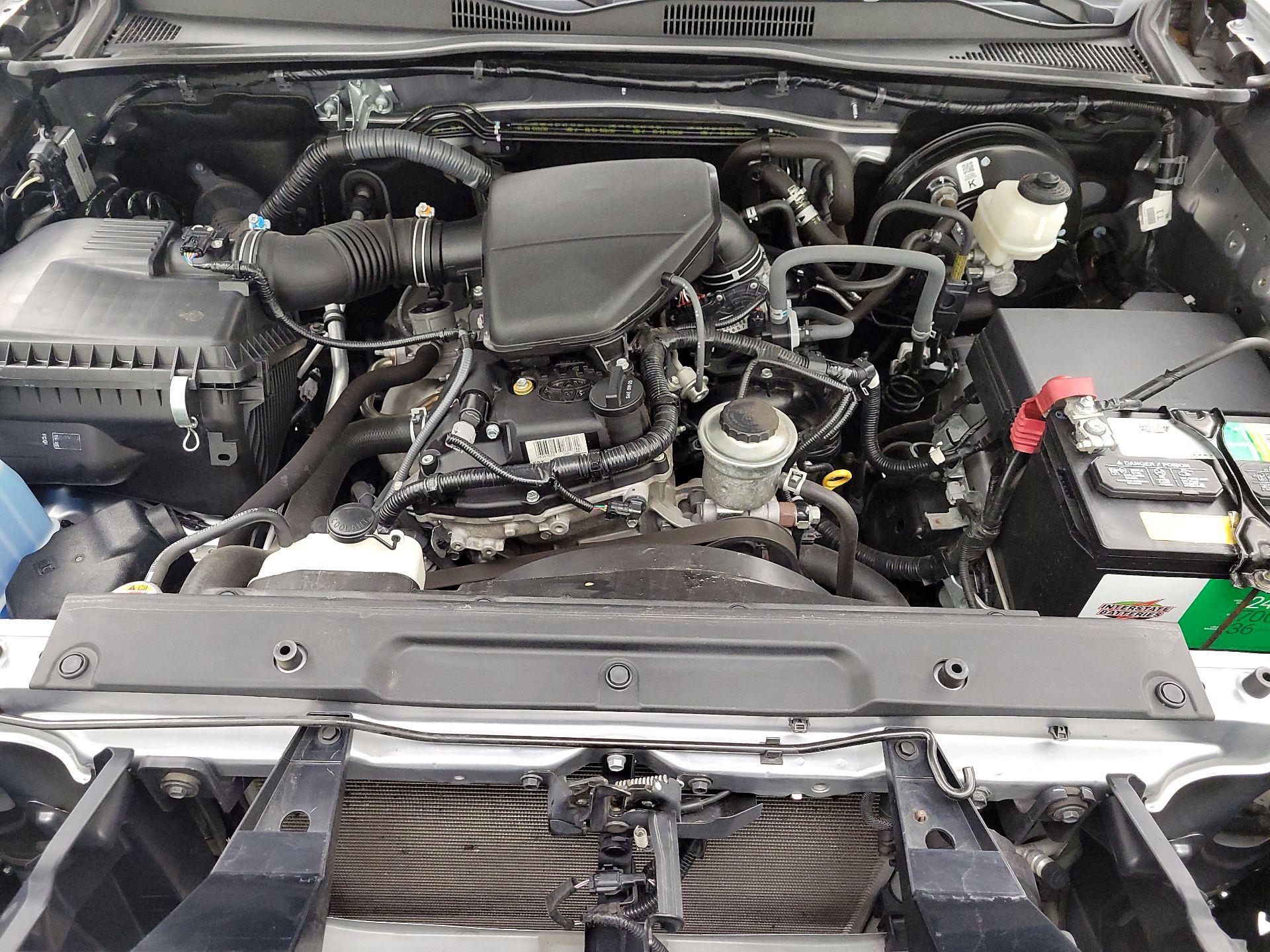 Thumbnail: 2019 Toyota Tacoma - 17