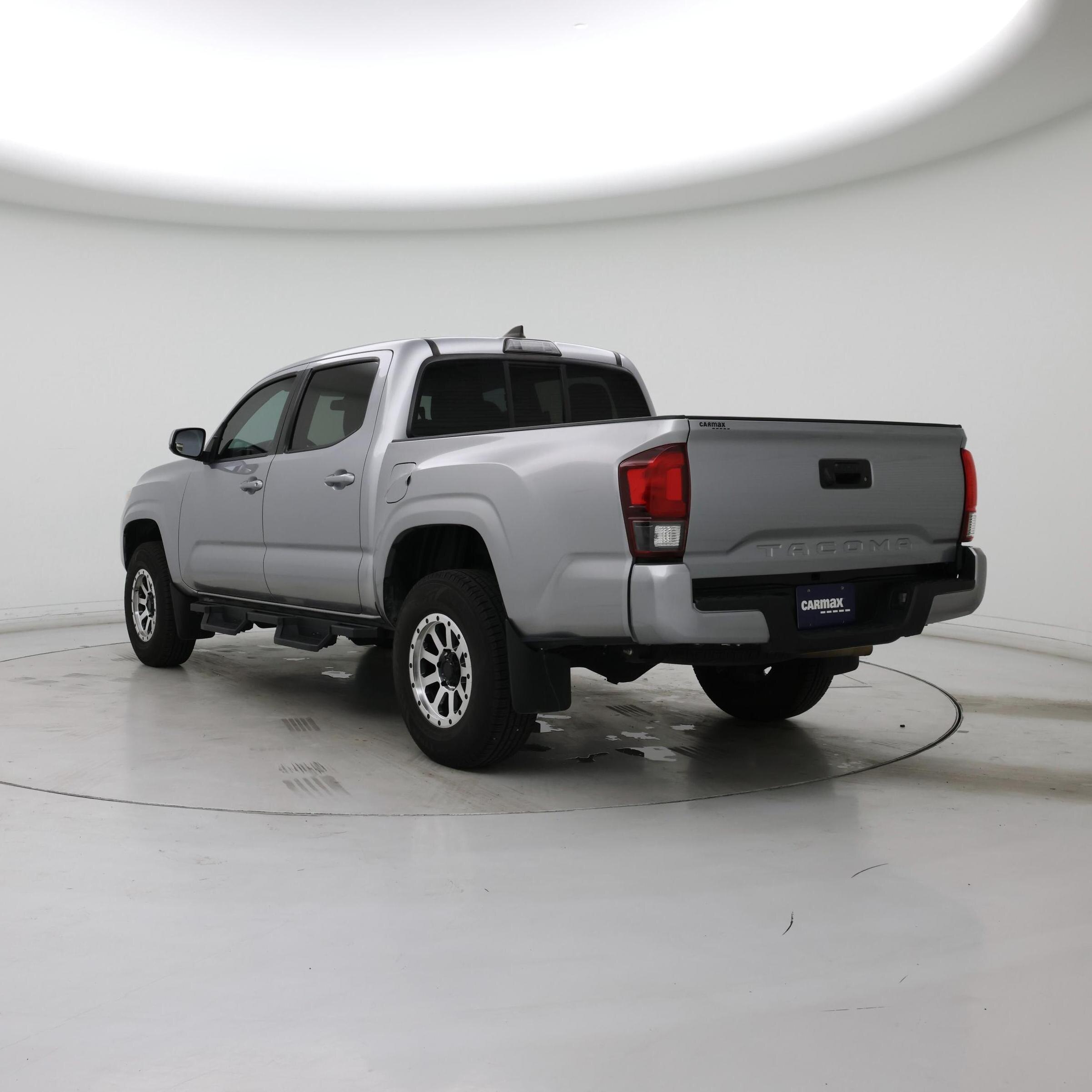Thumbnail: 2019 Toyota Tacoma - 2