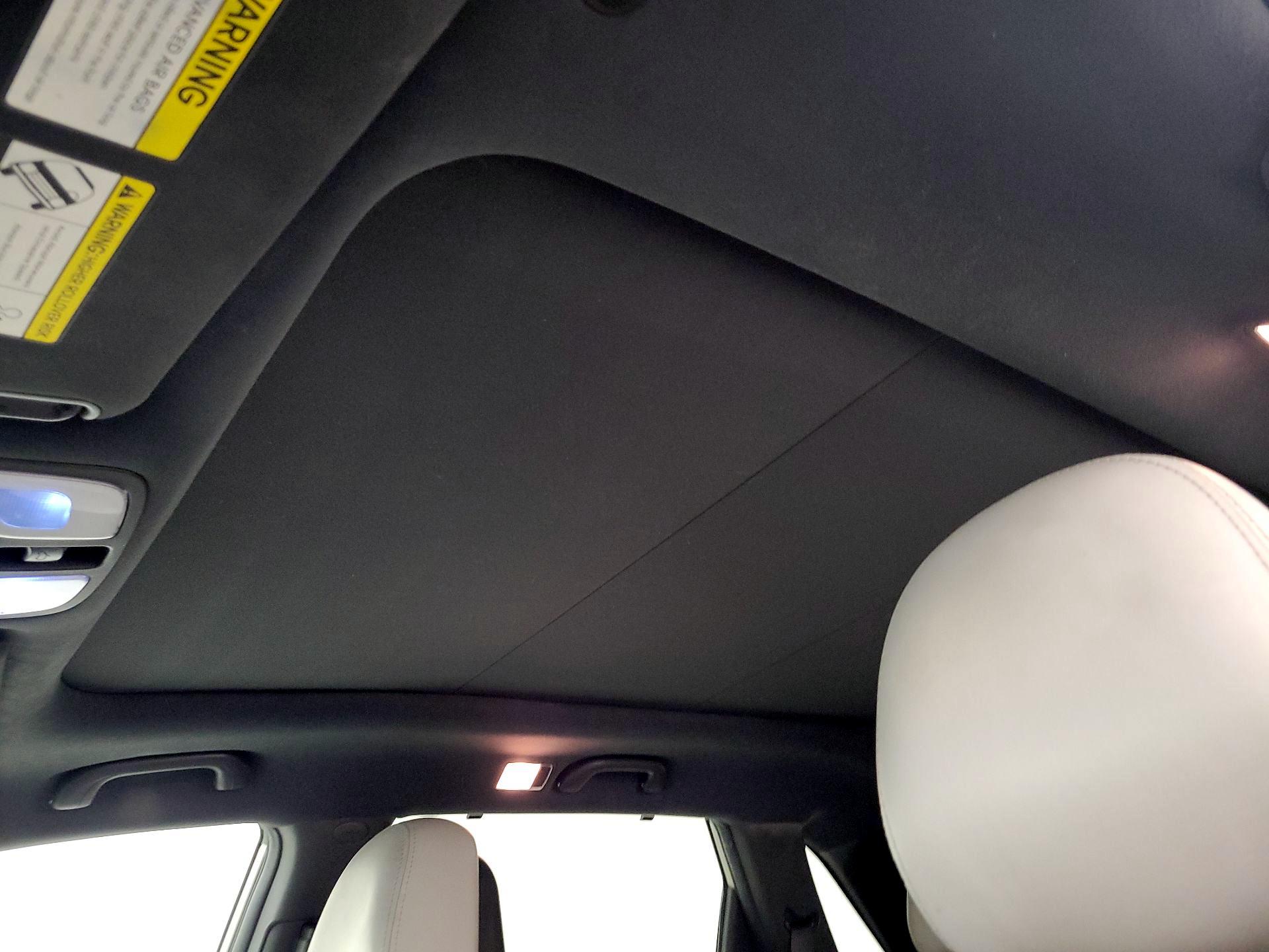 Thumbnail: 2014 Kia Sorento - 17