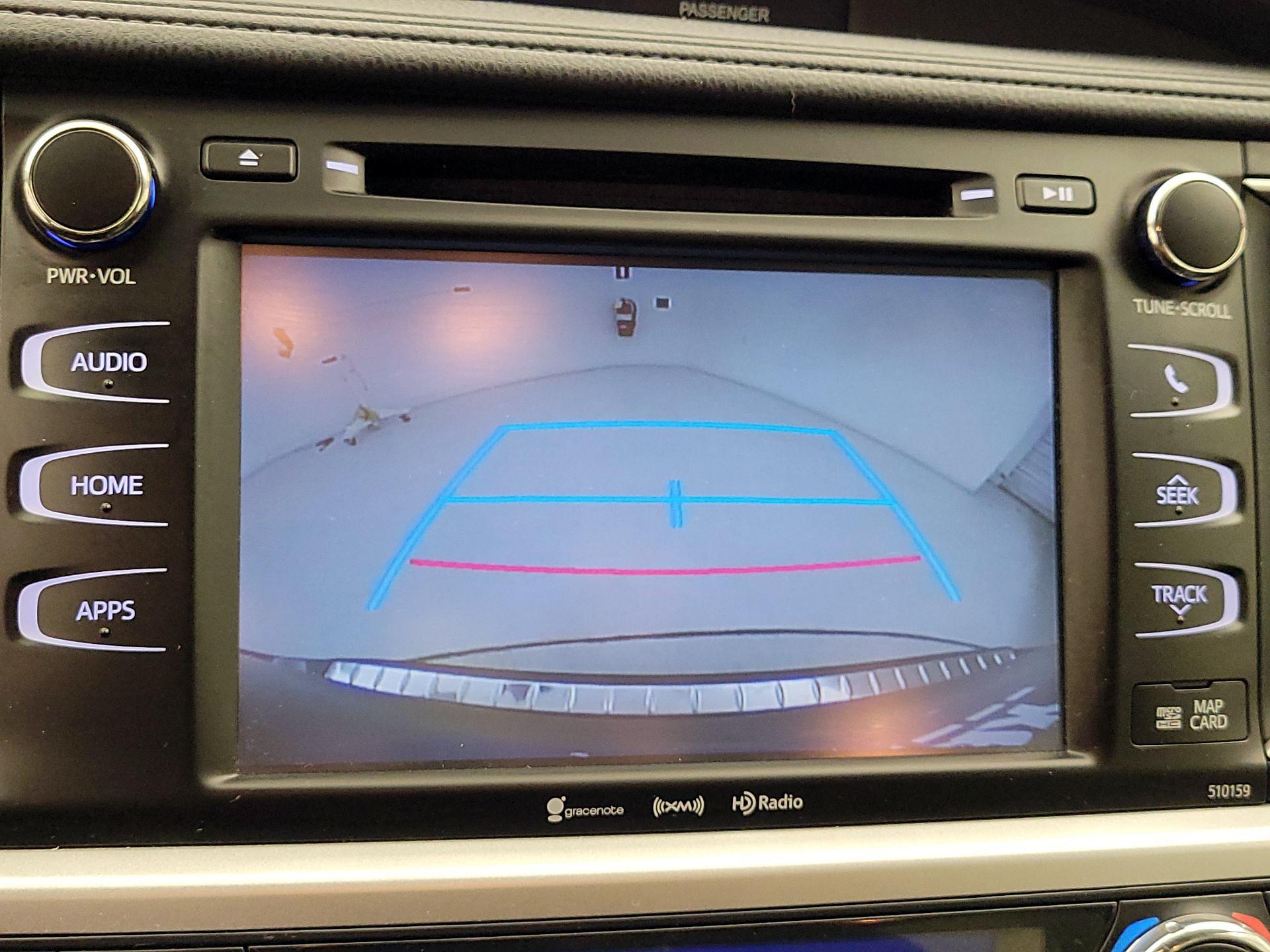 Thumbnail: 2016 Toyota Highlander - 14