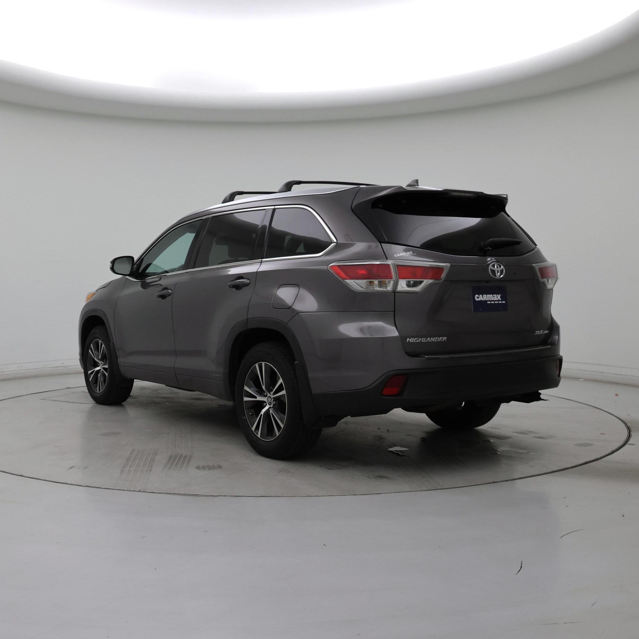 Thumbnail: 2016 Toyota Highlander - 2