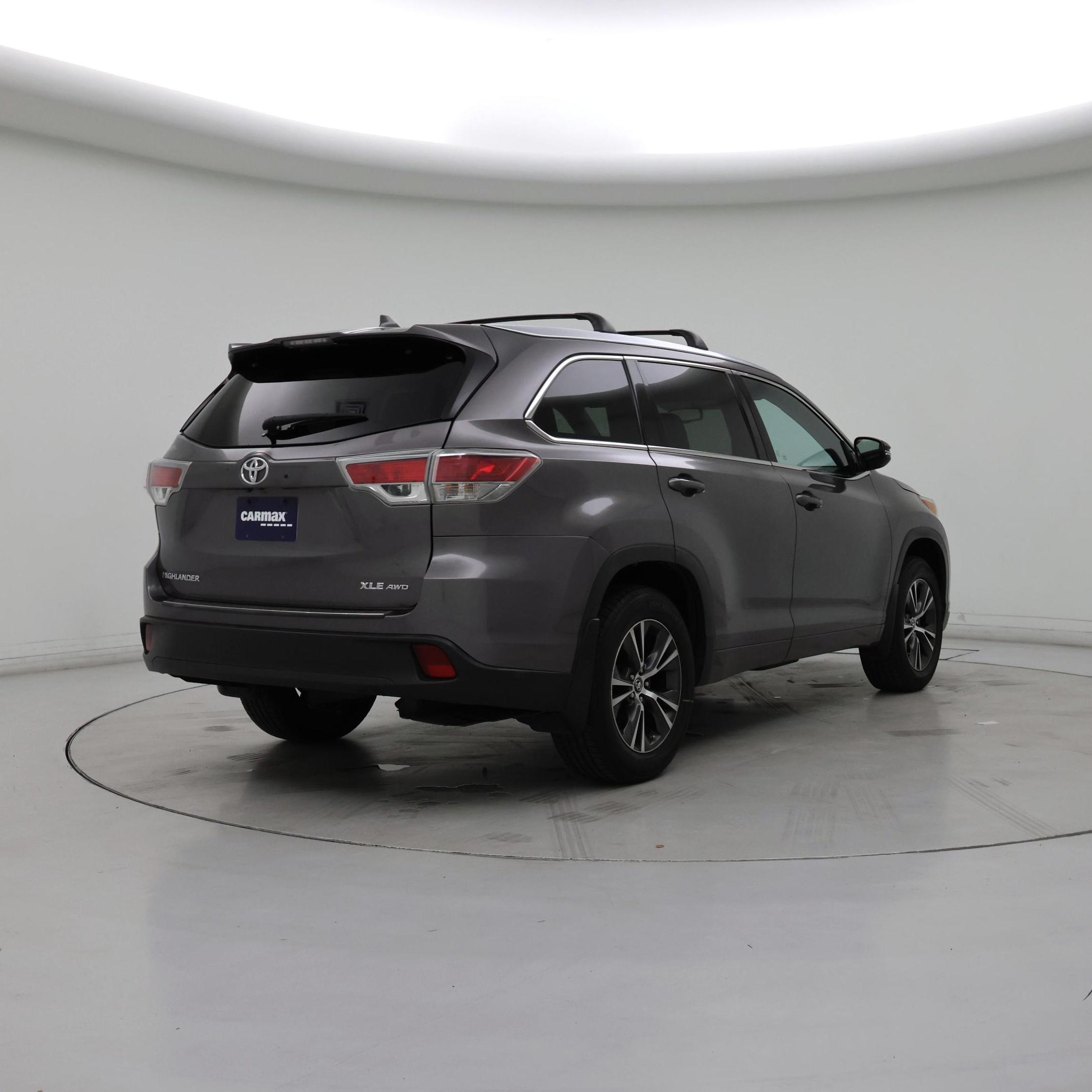 Thumbnail: 2016 Toyota Highlander - 8
