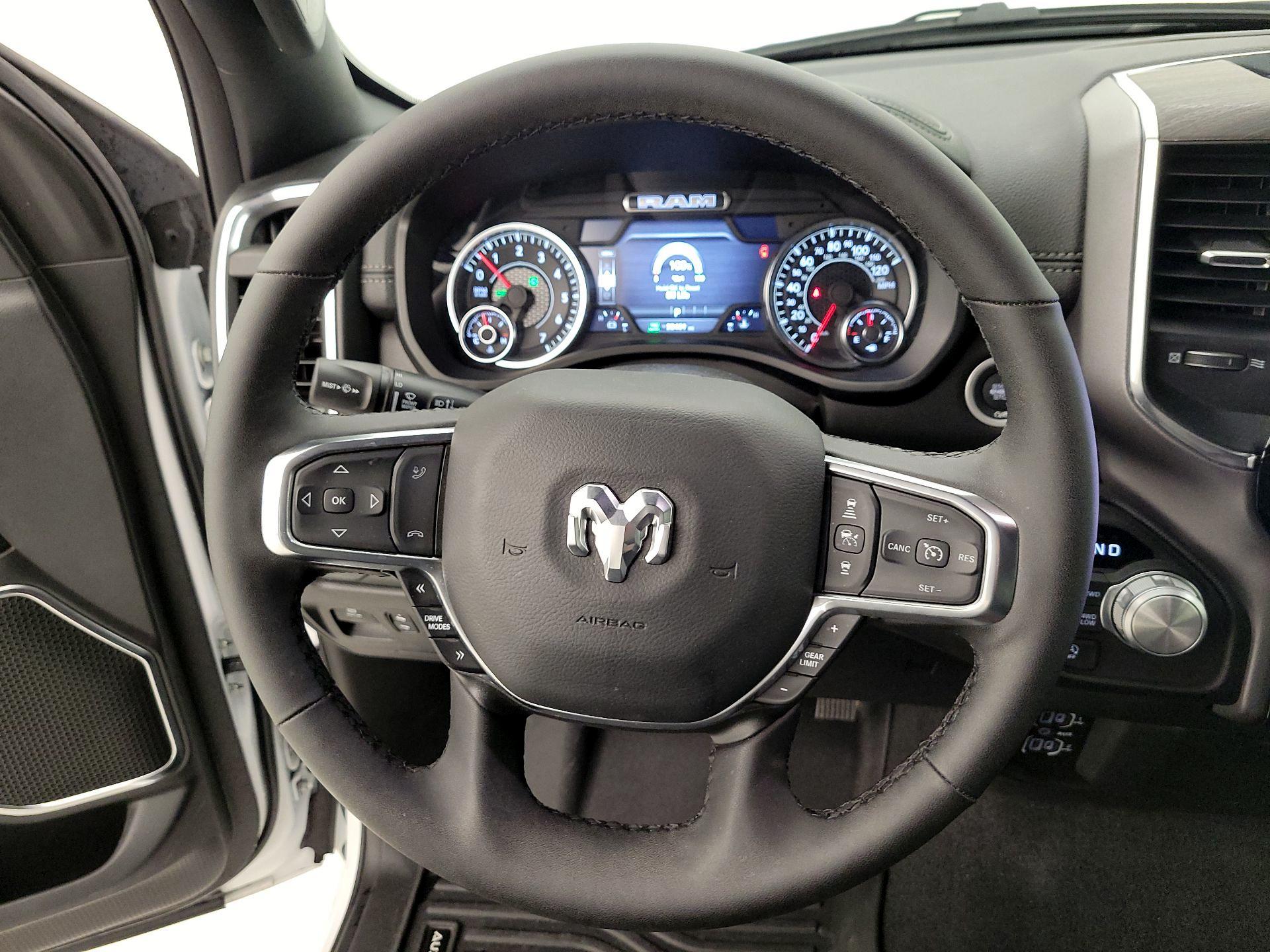 Thumbnail: 2025 RAM 1500 - 10