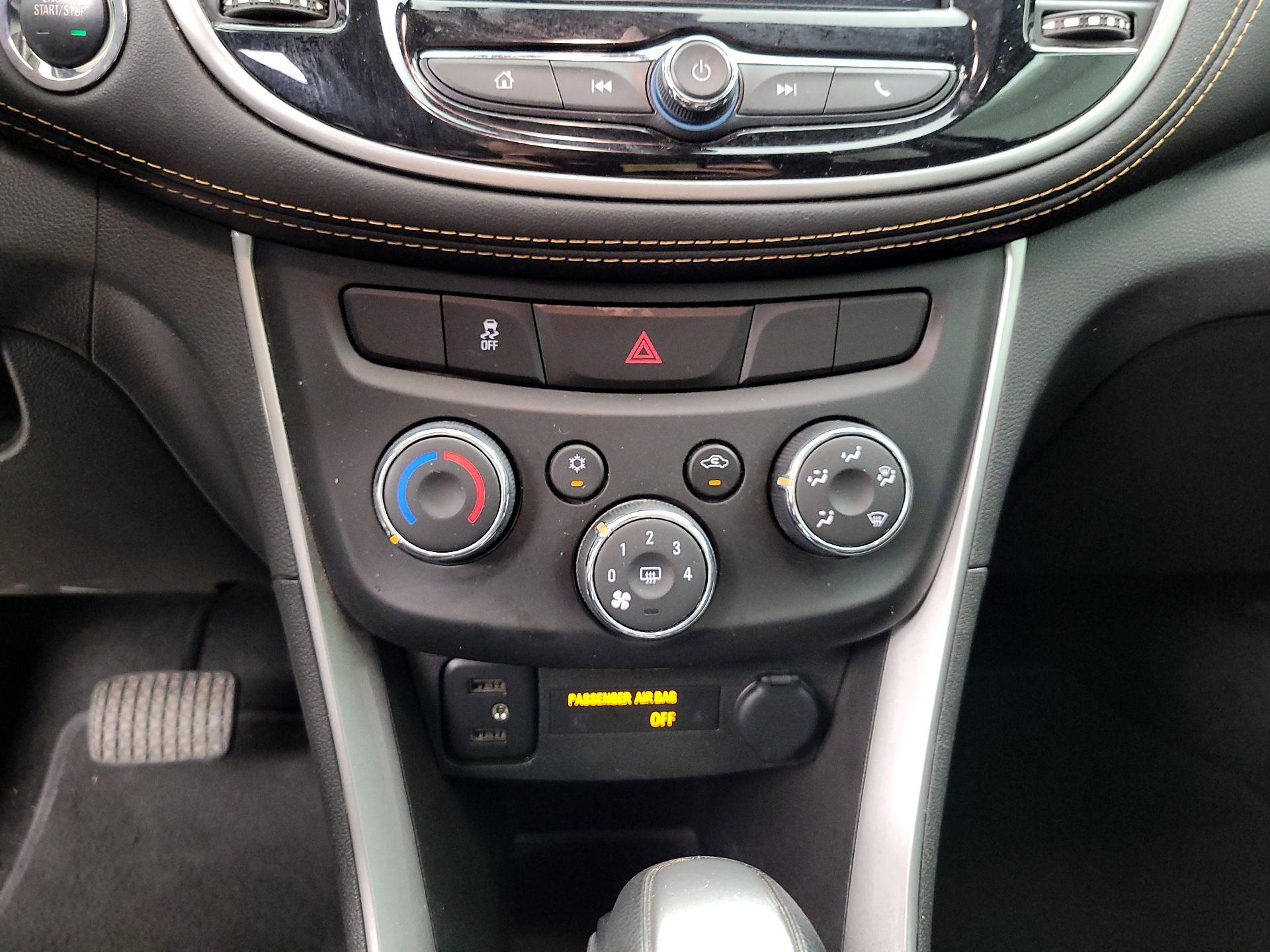 Thumbnail: 2020 Chevrolet Trax - 16