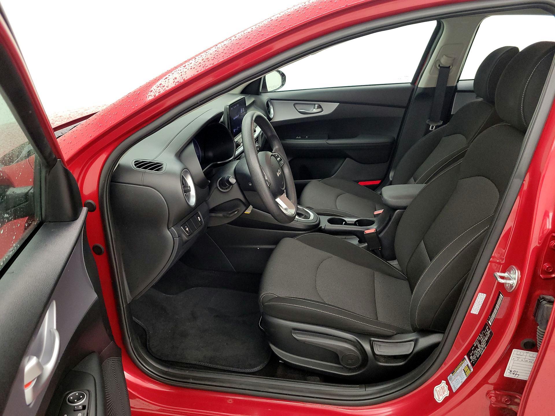 Thumbnail: 2024 Kia Forte - 11