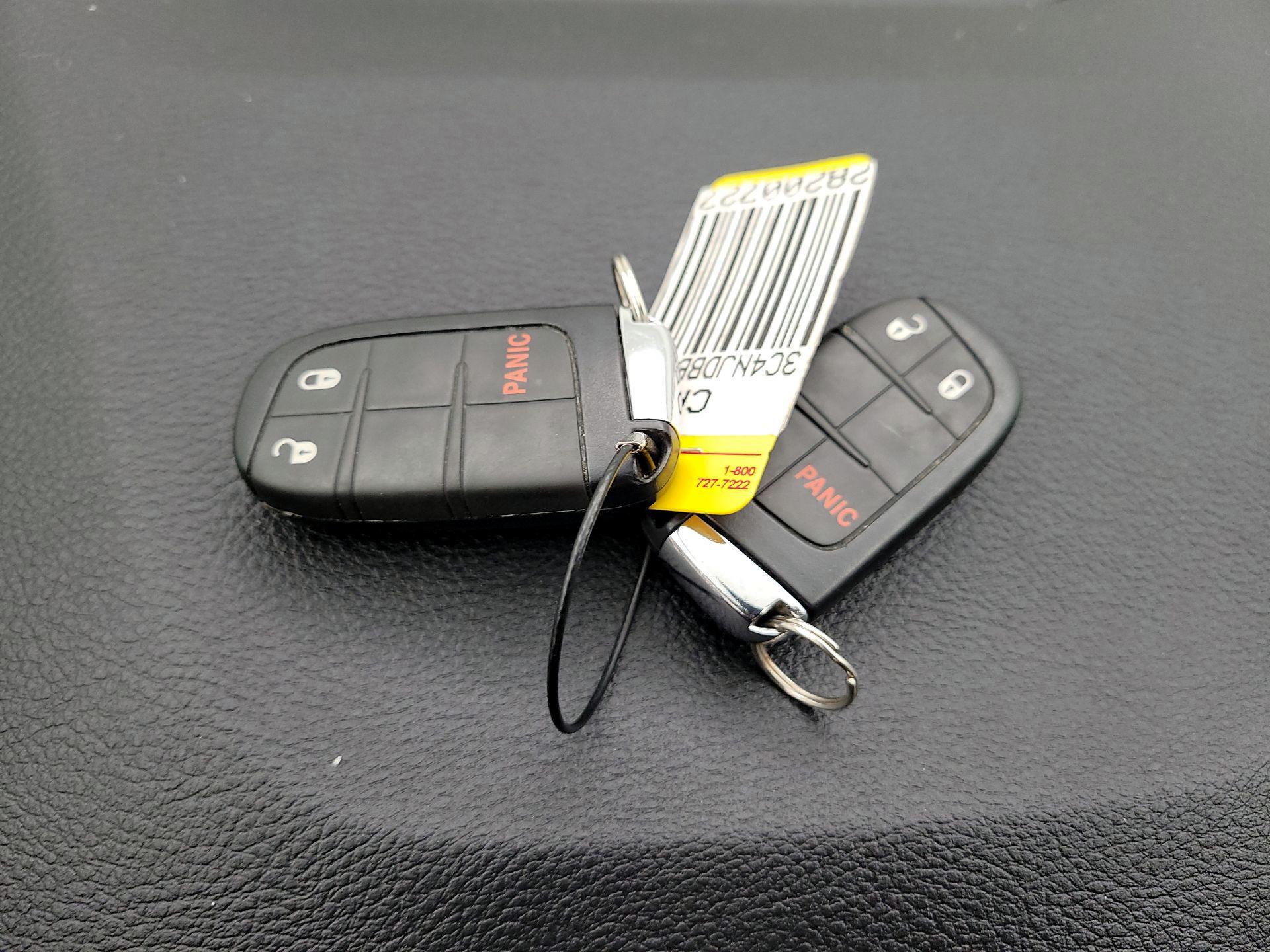 Thumbnail: 2020 Jeep Compass - 18