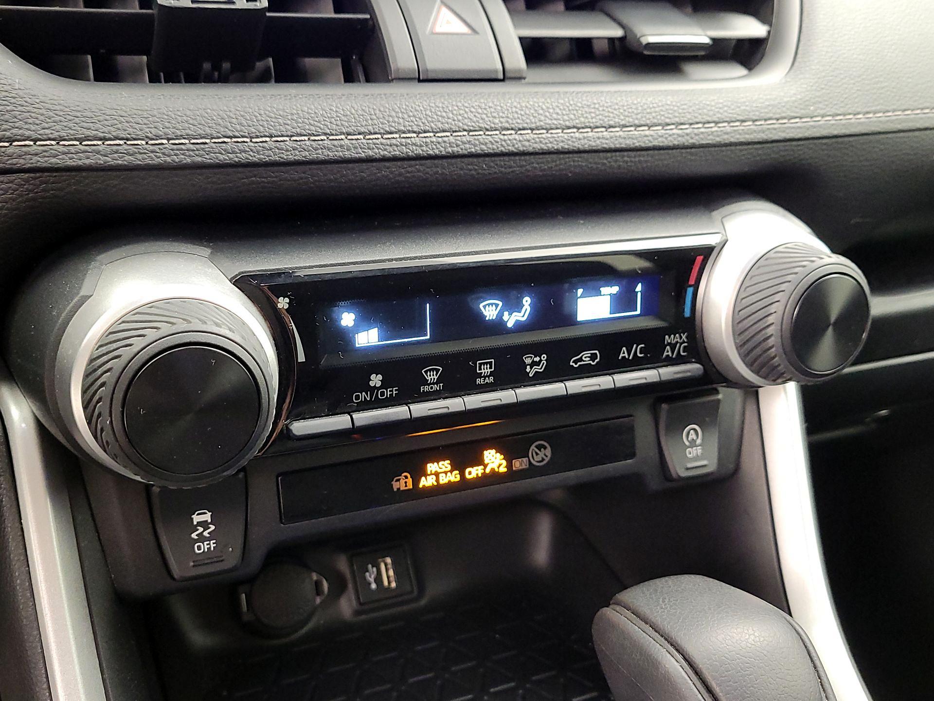 Thumbnail: 2024 Toyota RAV4 - 16