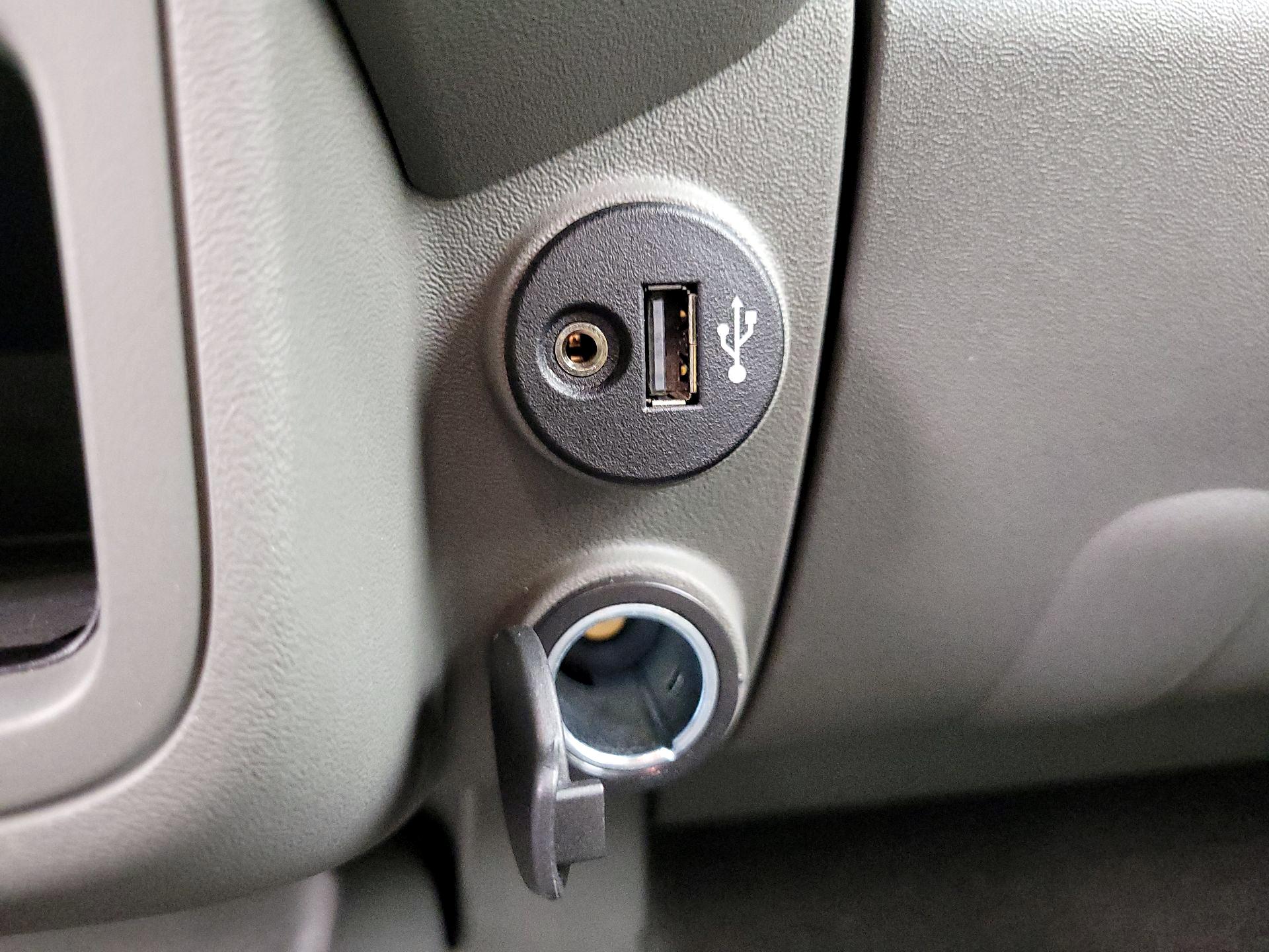 Thumbnail: 2019 Nissan Frontier - 18