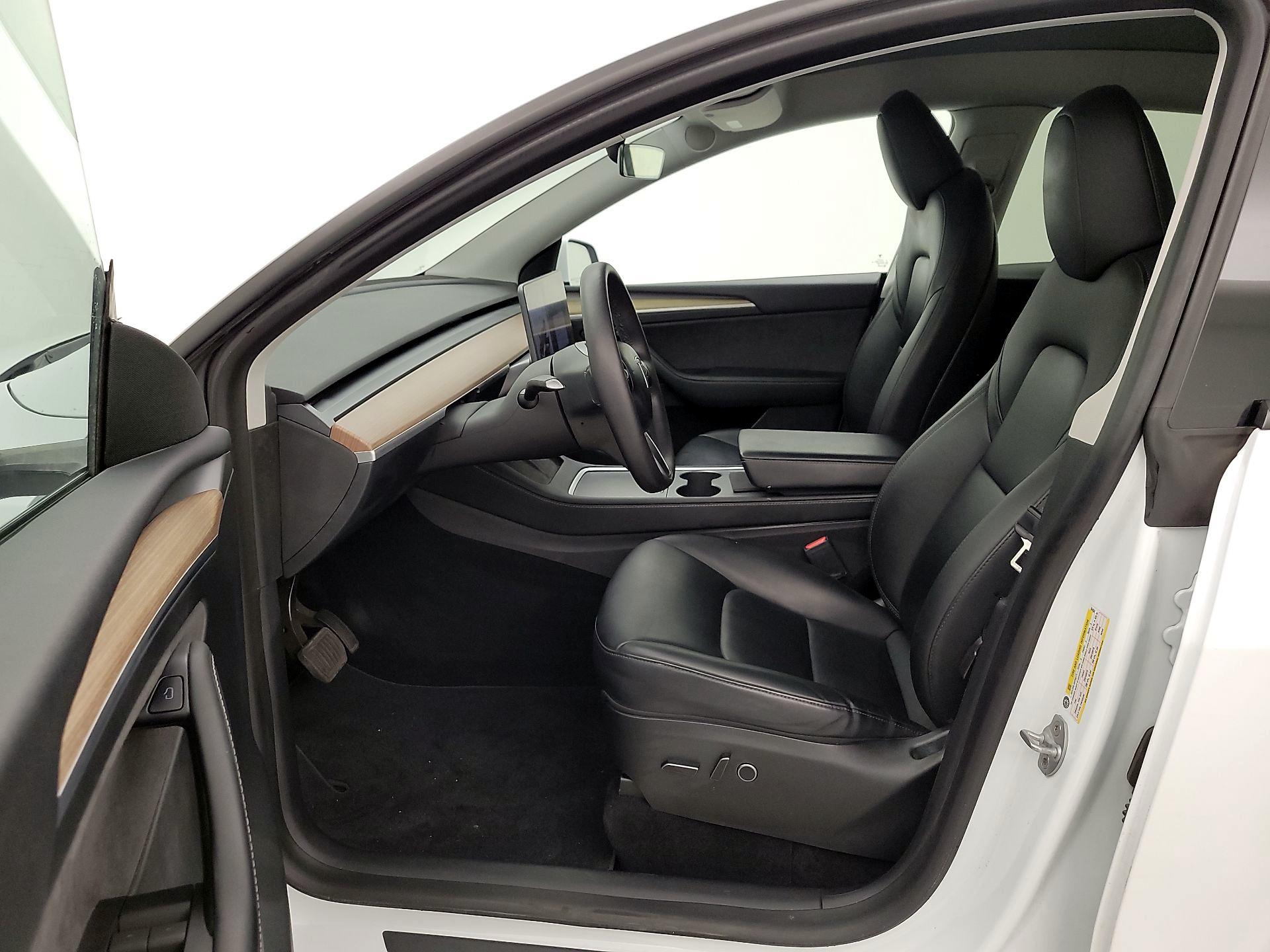 Thumbnail: 2023 Tesla Model Y - 11