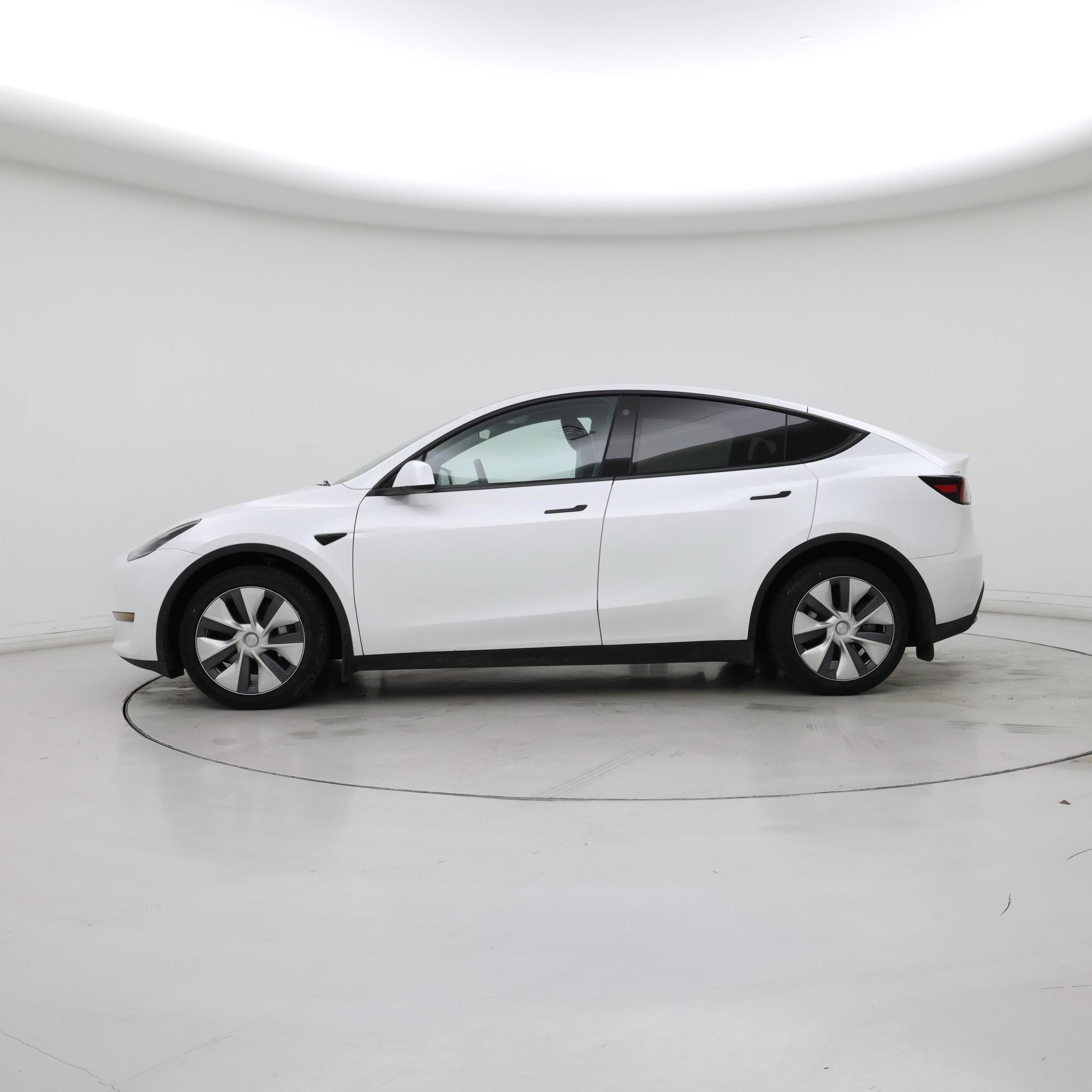 Thumbnail: 2023 Tesla Model Y - 3