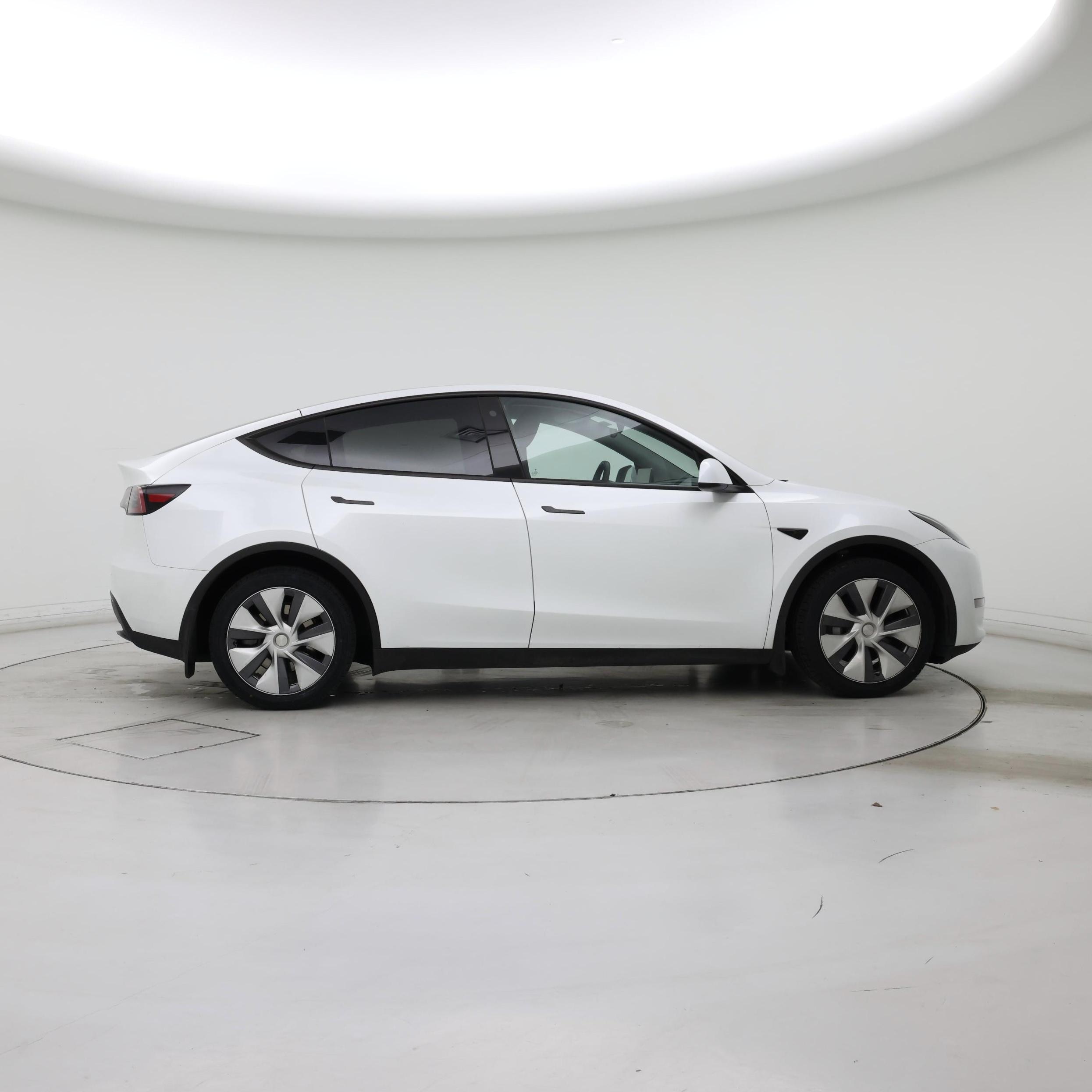 Thumbnail: 2023 Tesla Model Y - 7