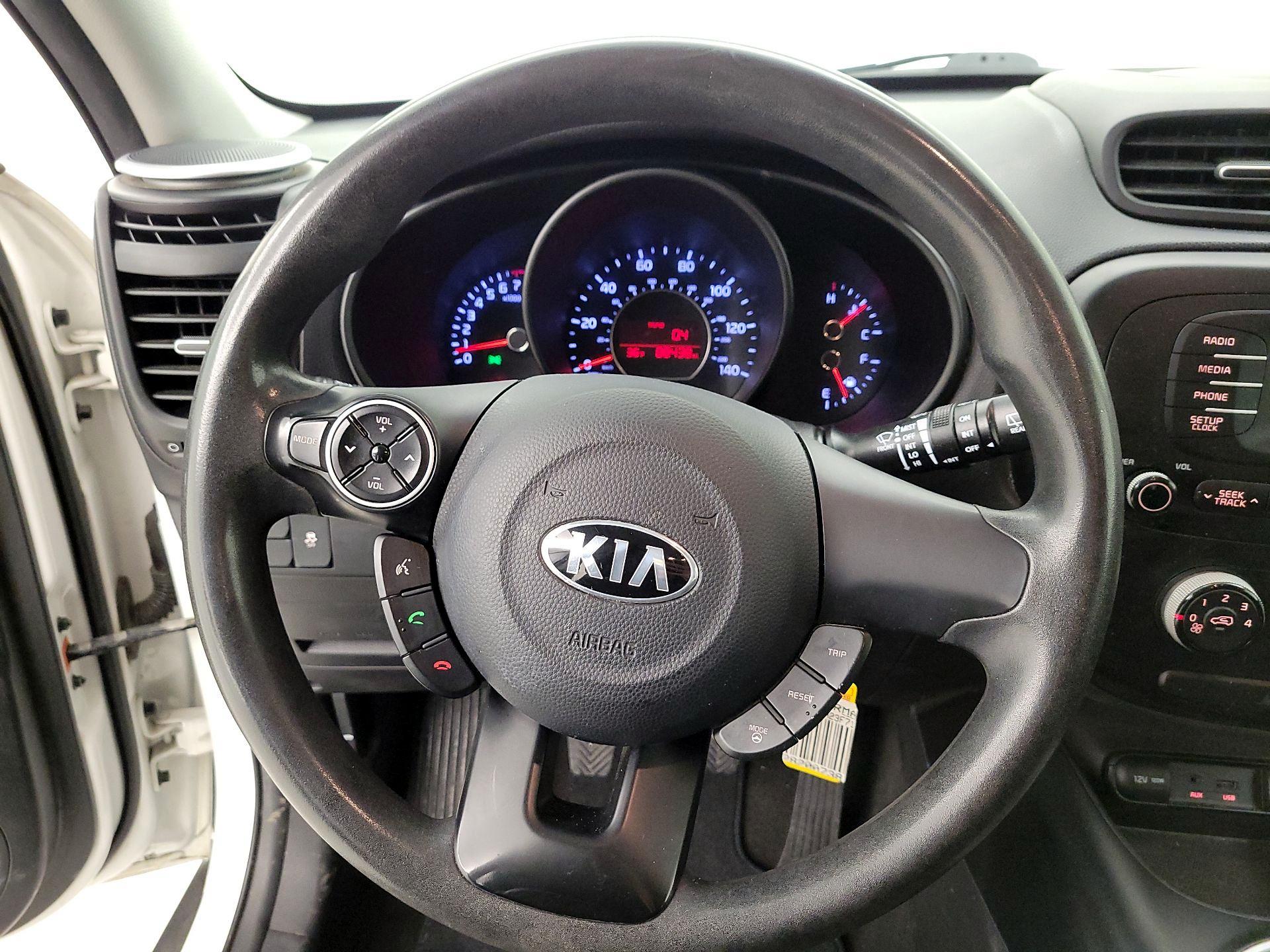 Thumbnail: 2015 Kia Soul - 10