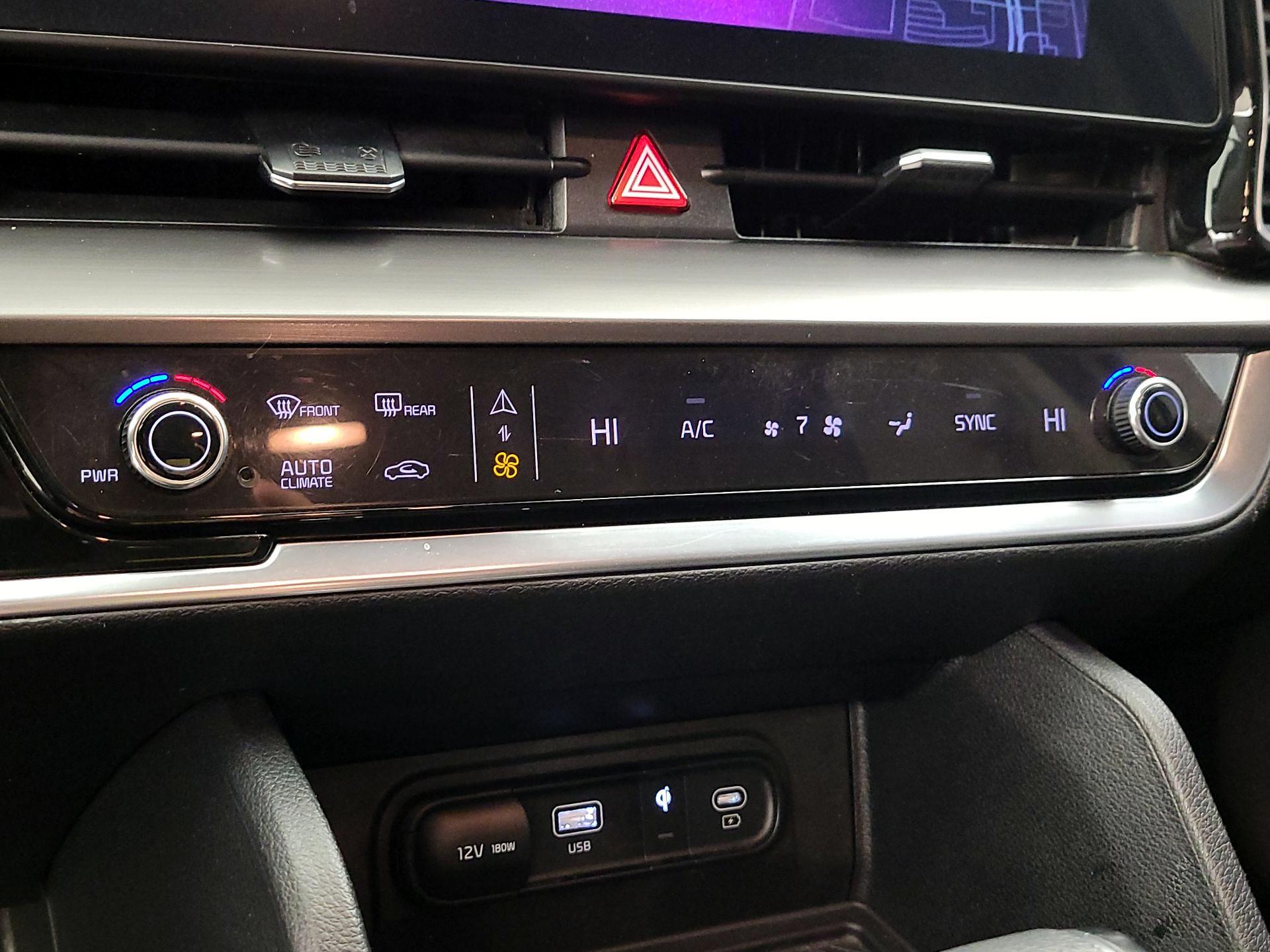 Thumbnail: 2024 Kia Sportage - 16