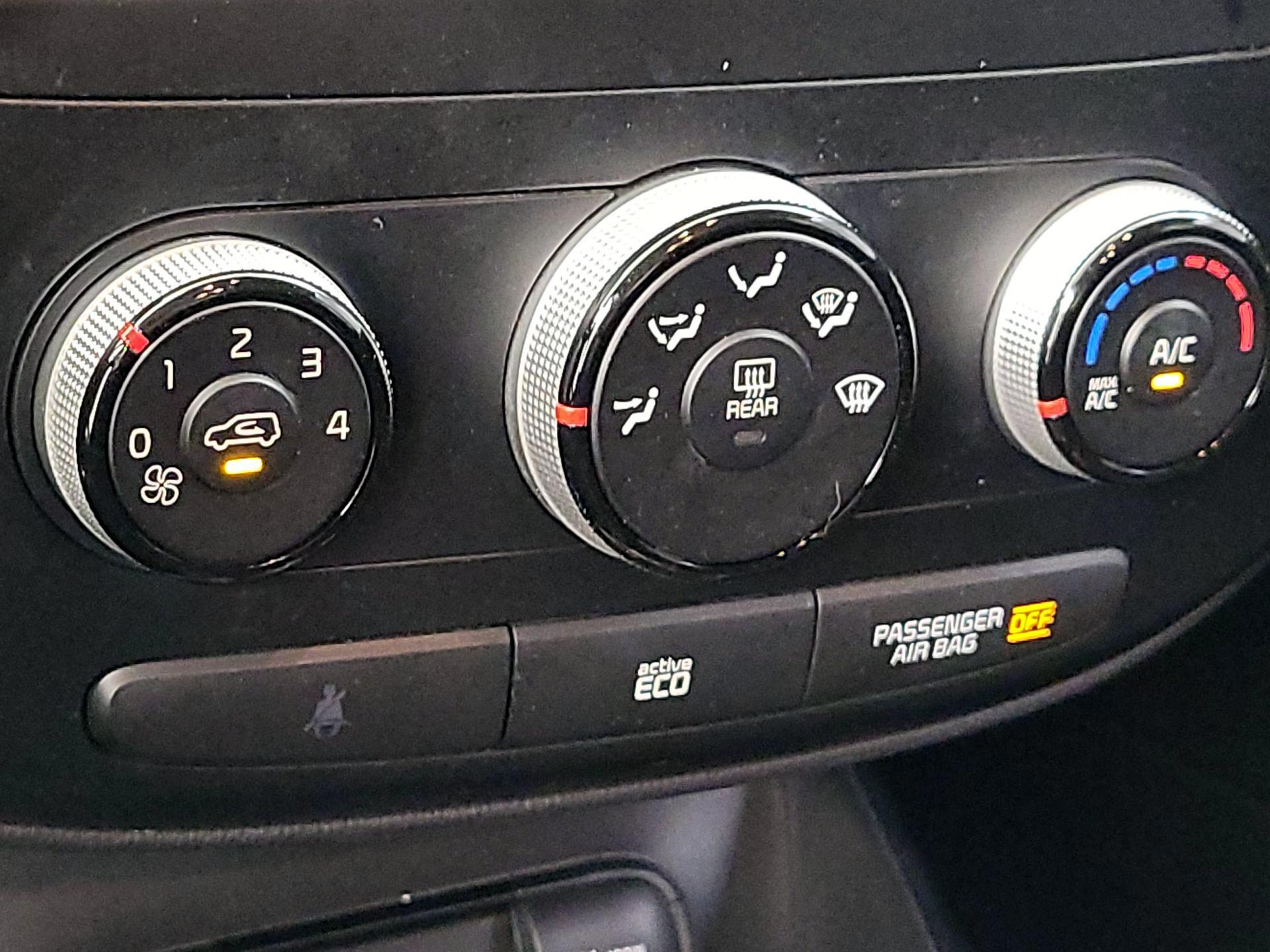 Thumbnail: 2014 Kia Soul - 15