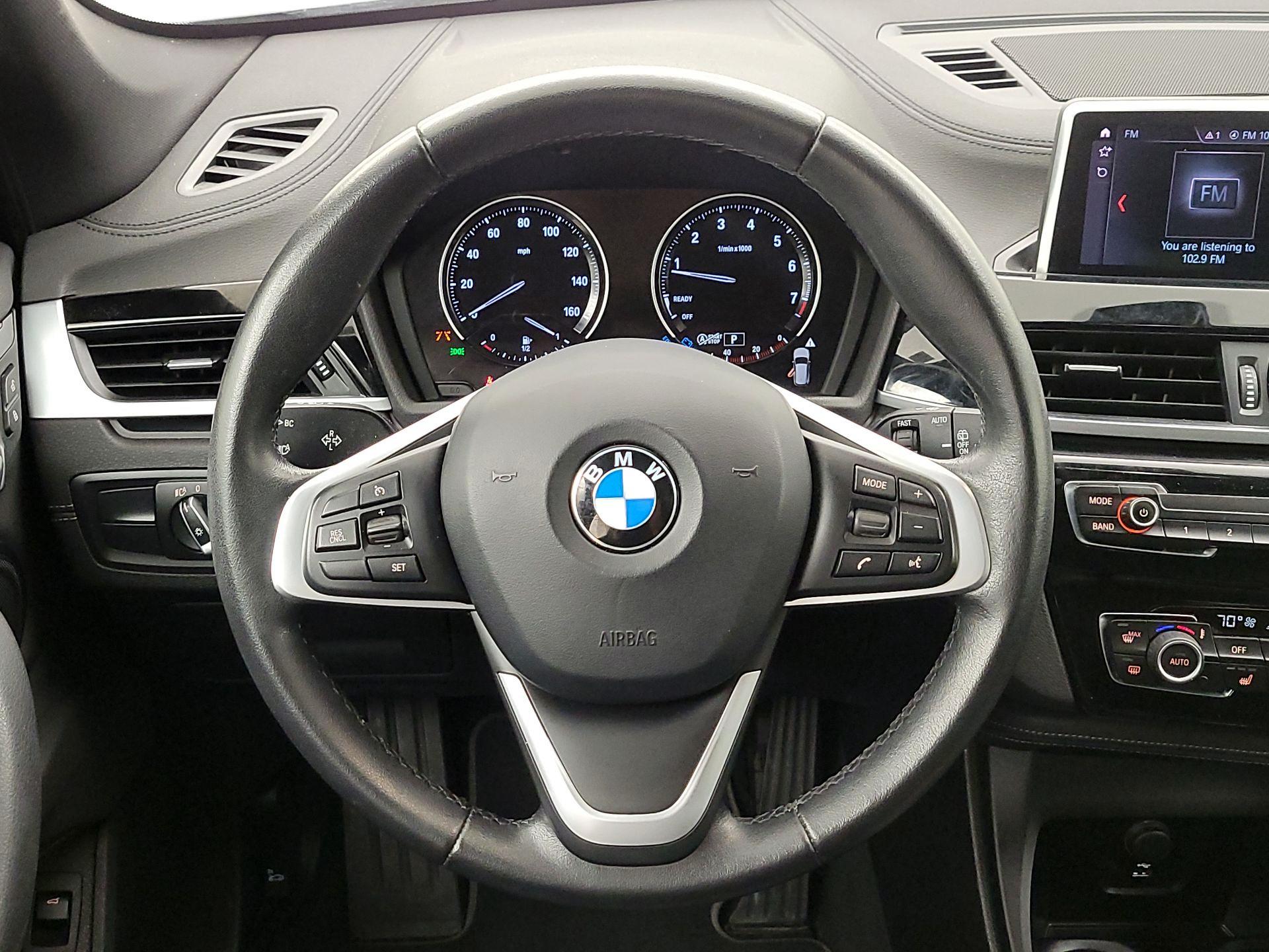 Thumbnail: 2022 BMW X1 - 10