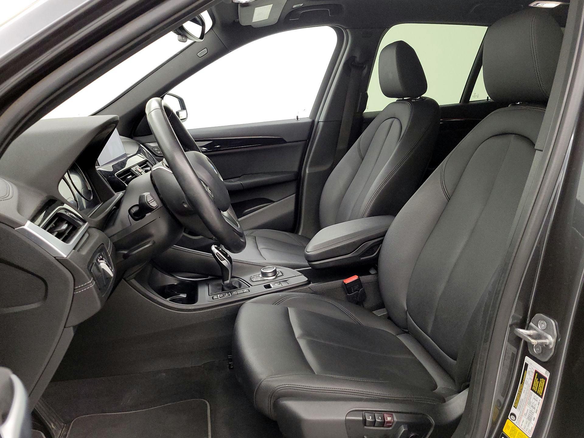 Thumbnail: 2022 BMW X1 - 11