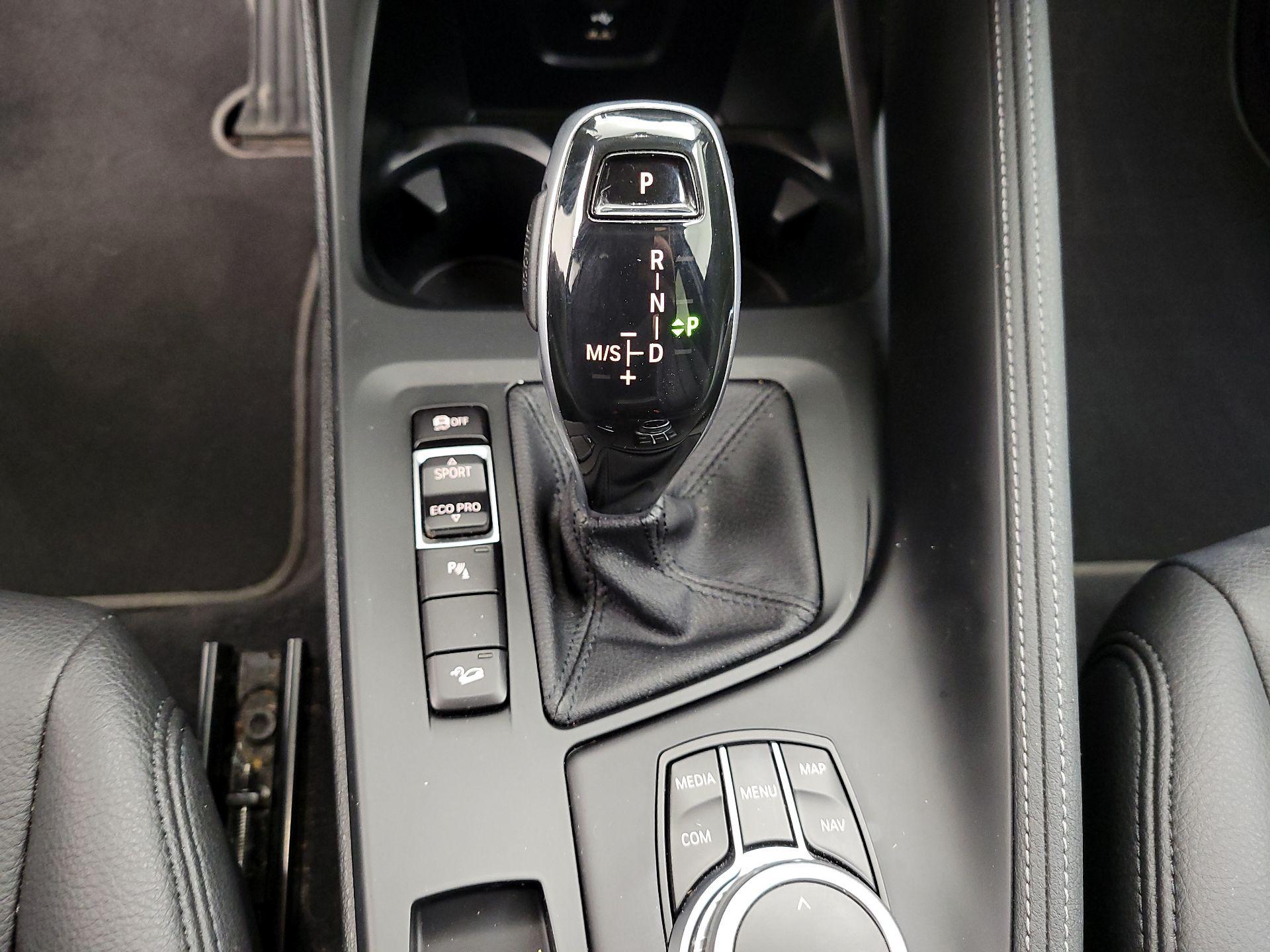 Thumbnail: 2022 BMW X1 - 17