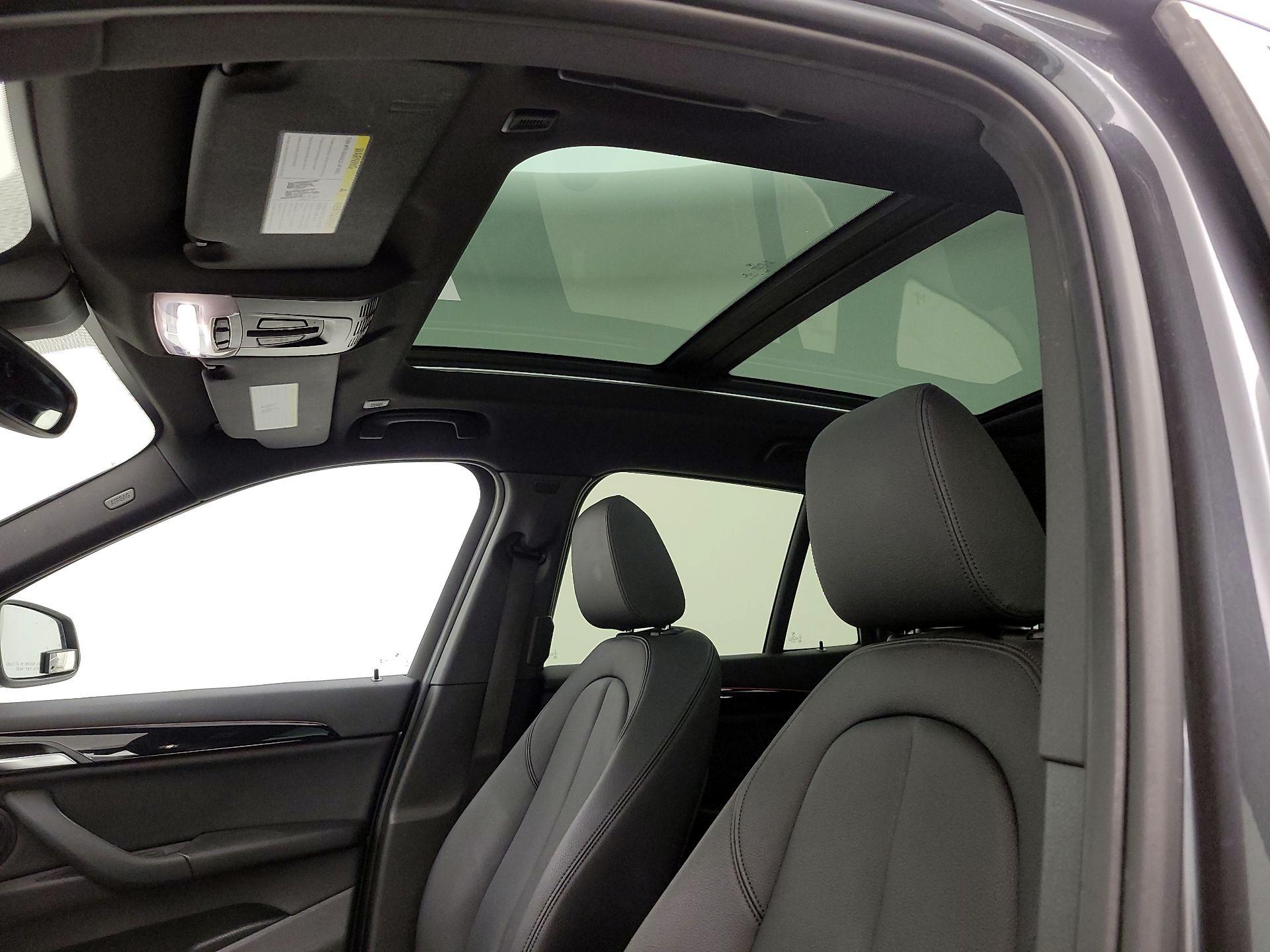 Thumbnail: 2022 BMW X1 - 19