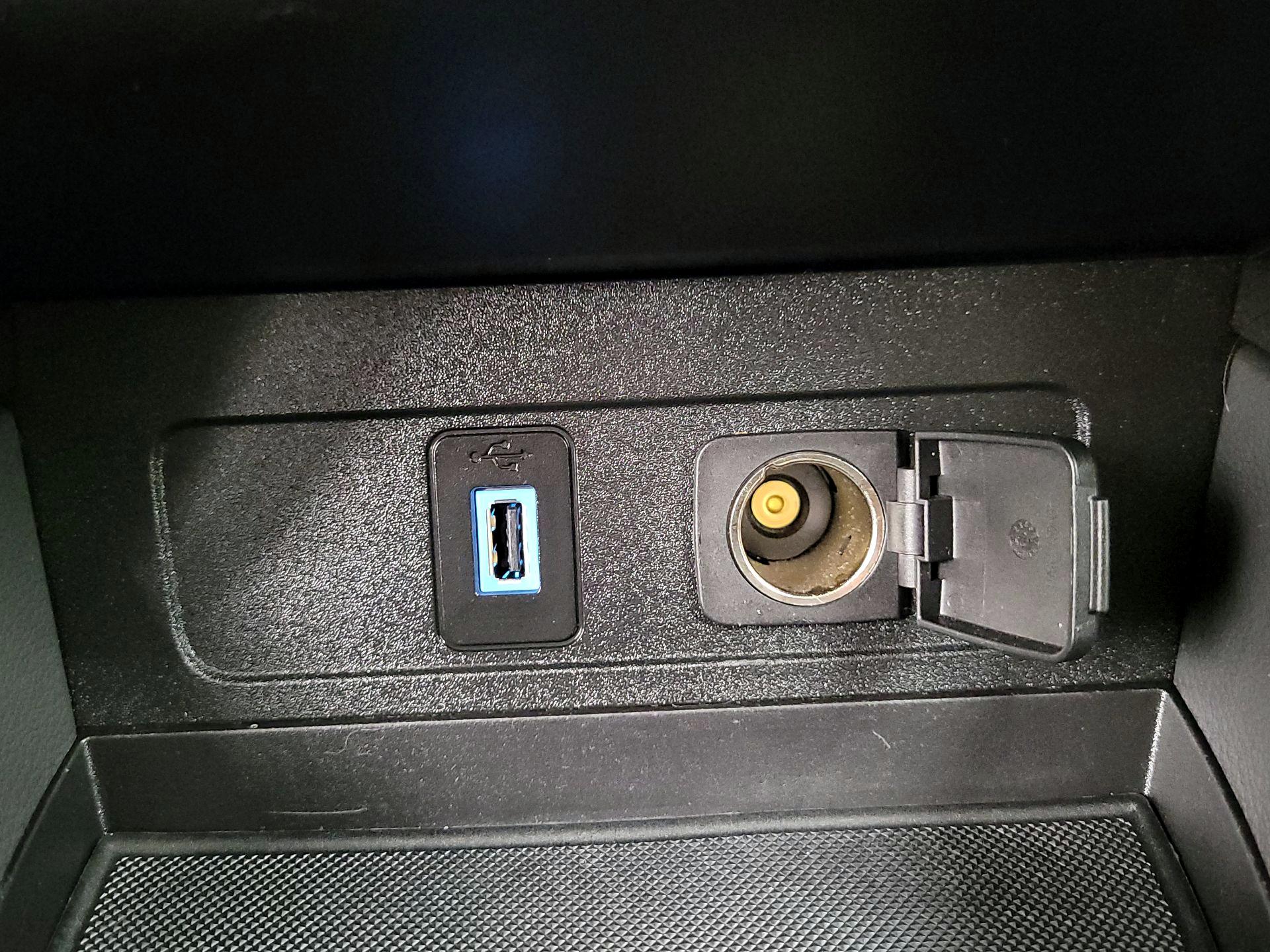 Thumbnail: 2017 Ford Escape - 19