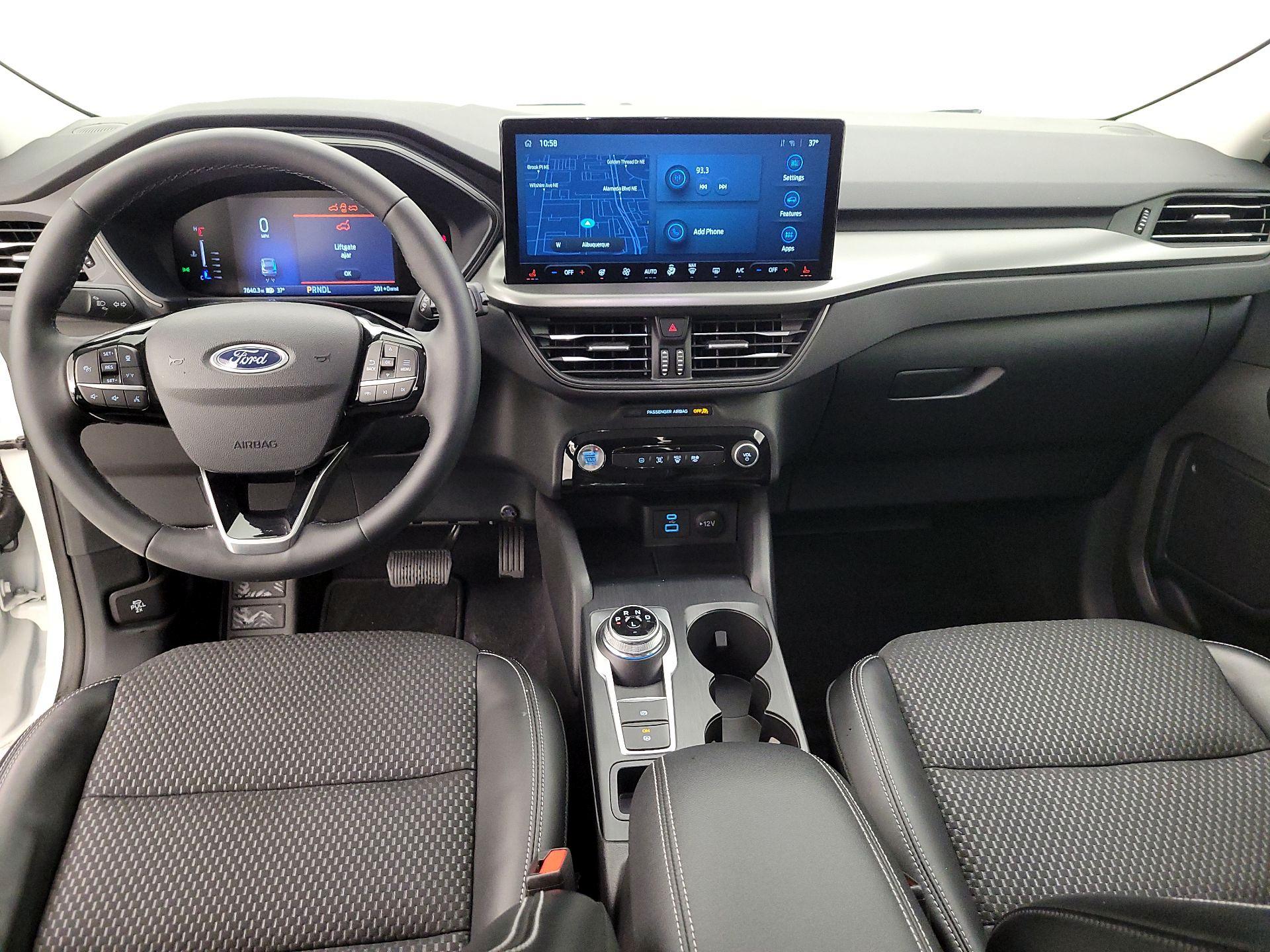 Thumbnail: 2023 Ford Escape - 9