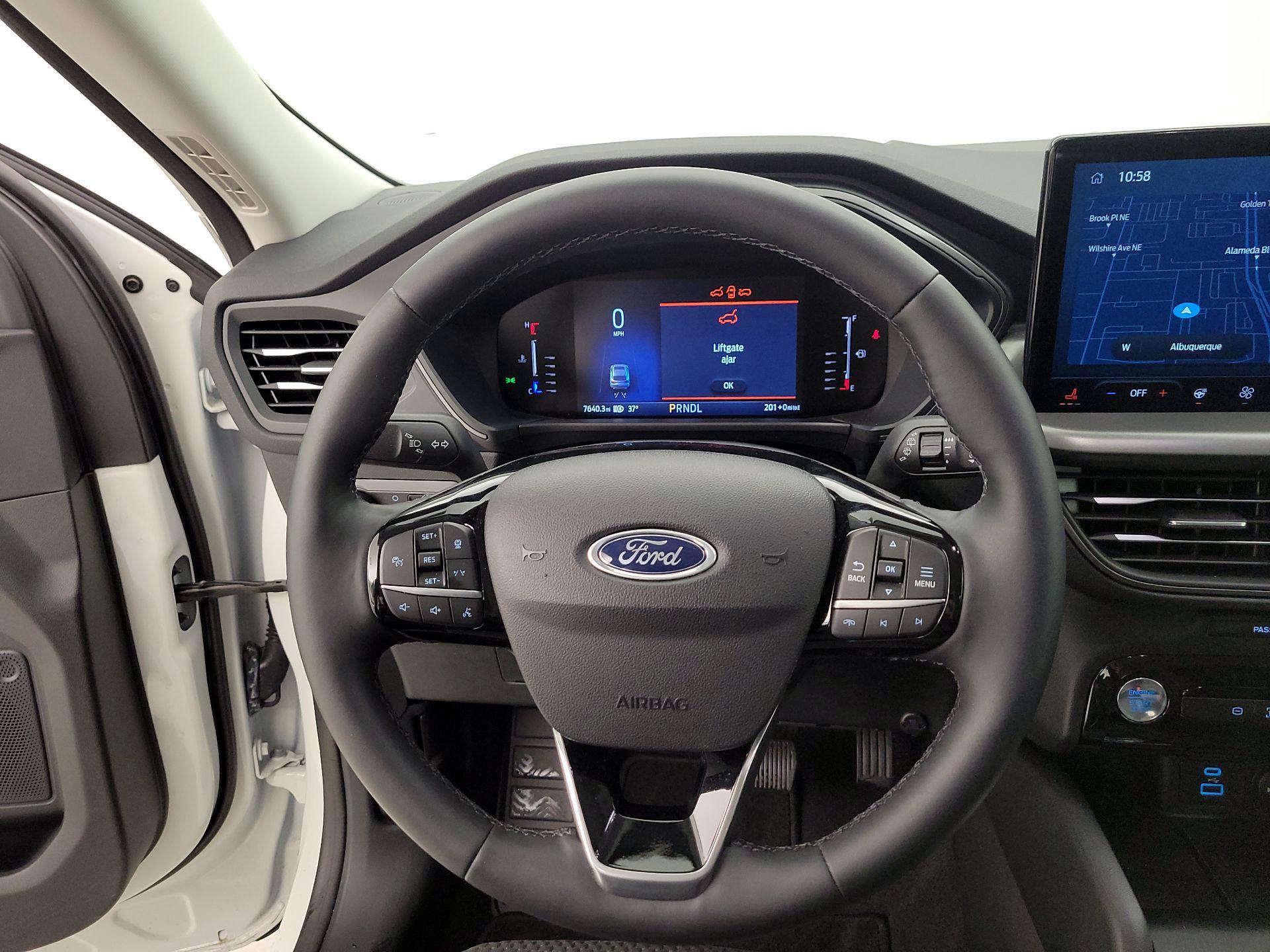 Thumbnail: 2023 Ford Escape - 10