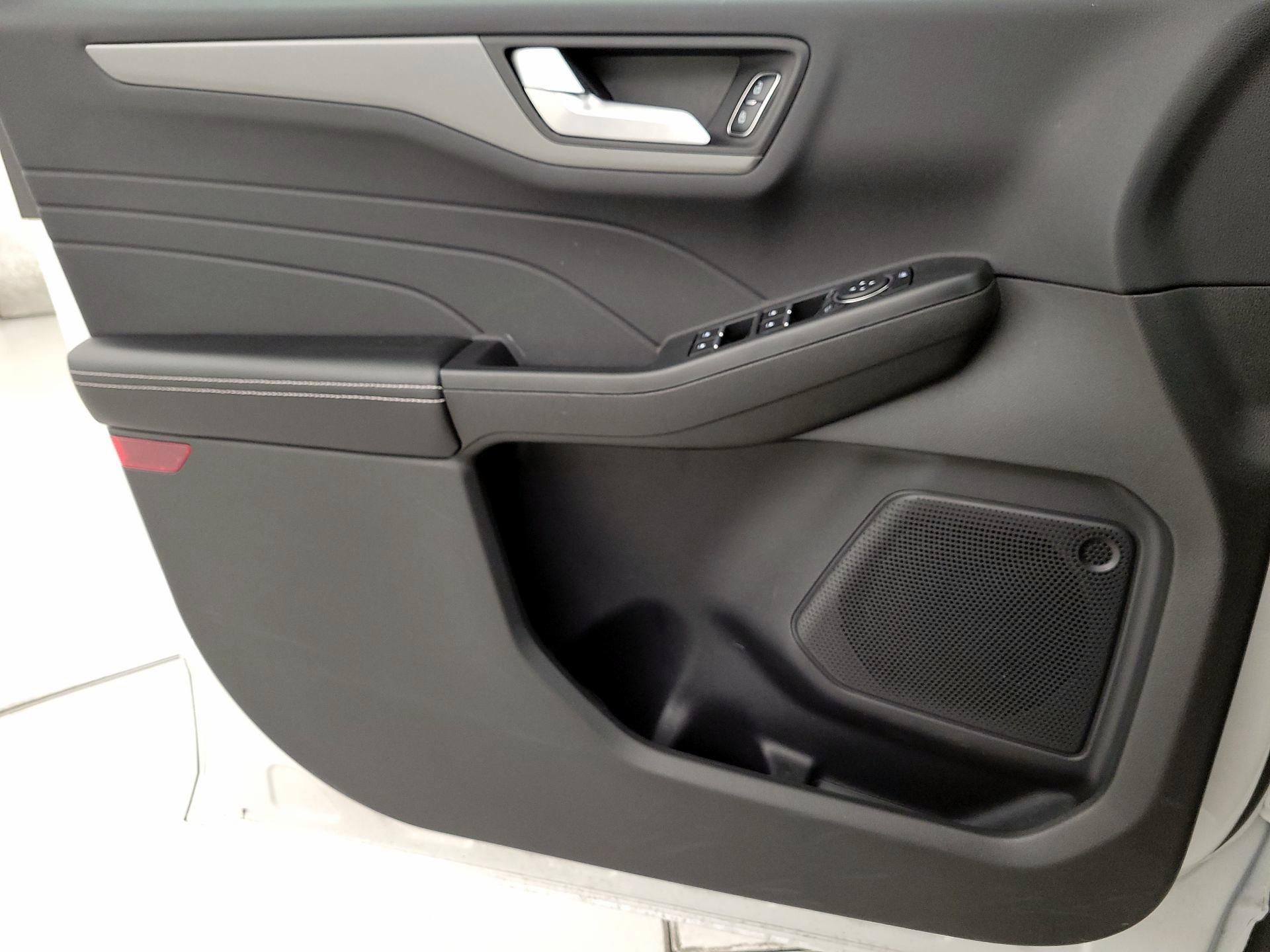 Thumbnail: 2023 Ford Escape - 12