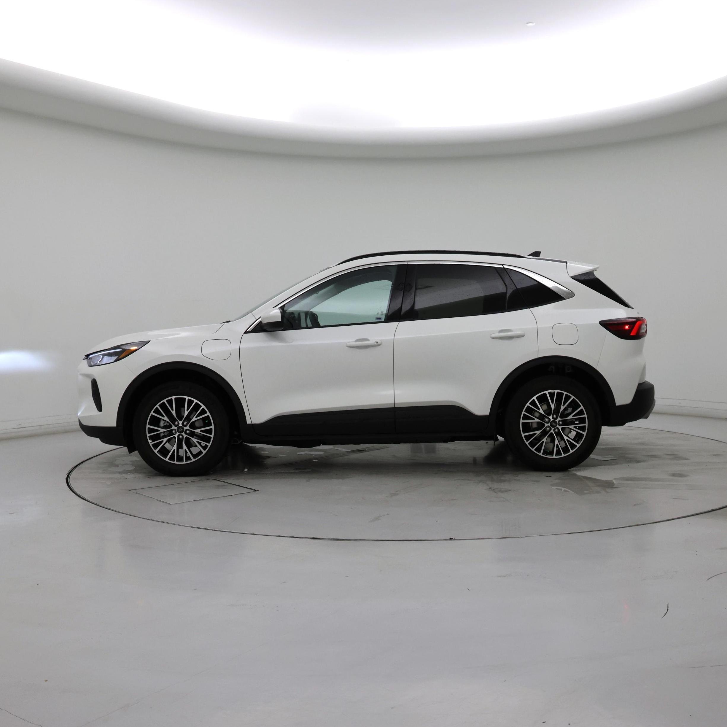 Thumbnail: 2023 Ford Escape - 3