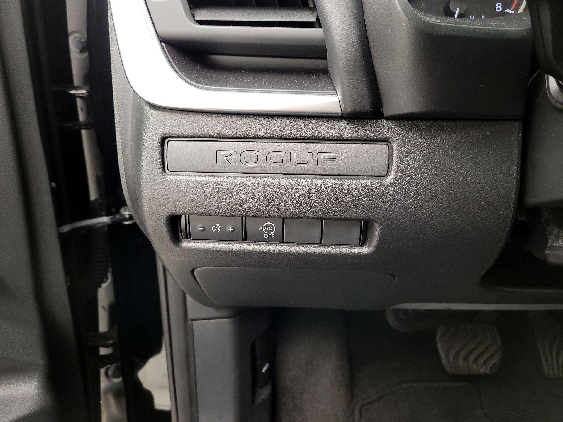 Thumbnail: 2023 Nissan Rogue - 11