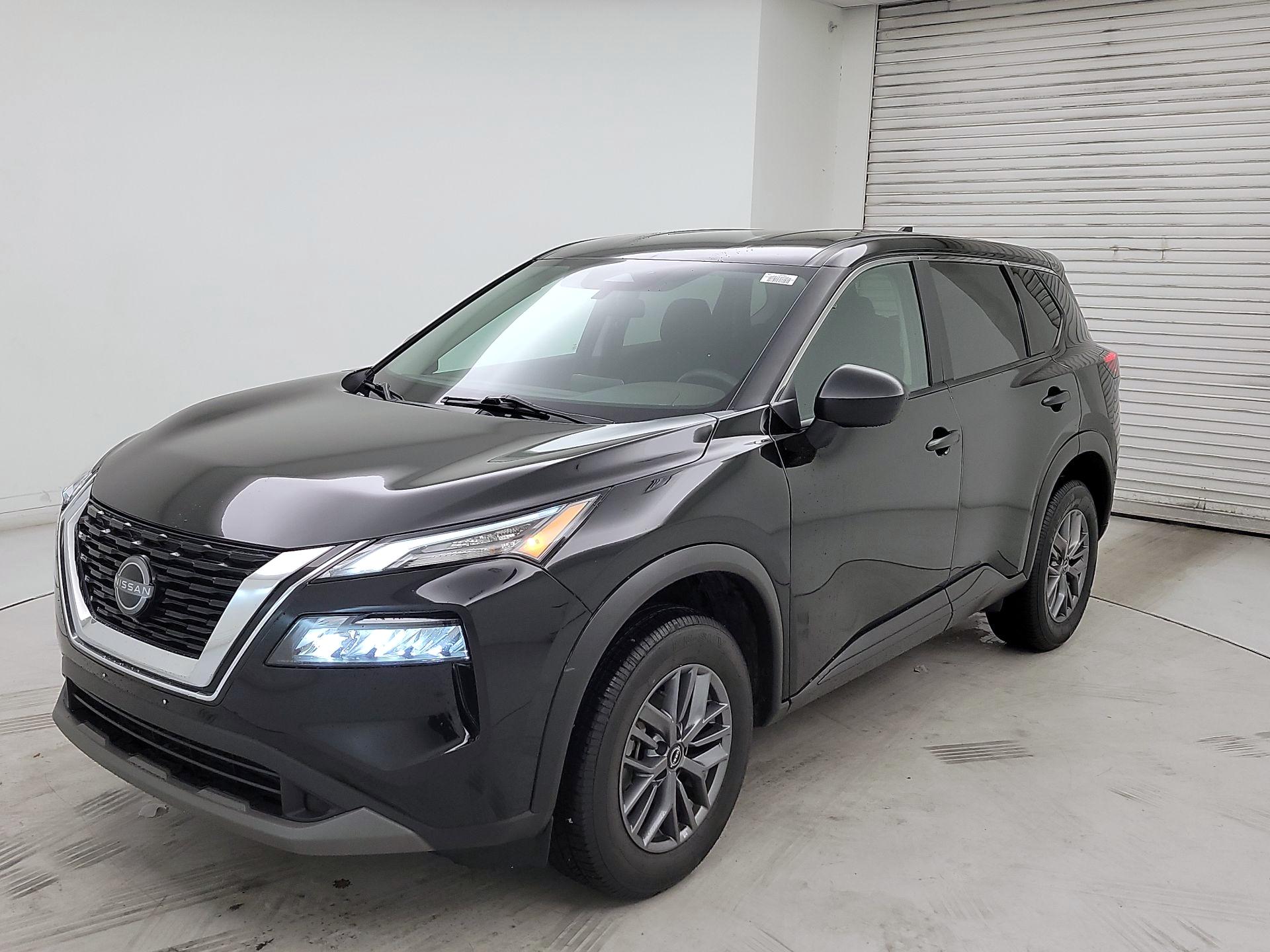 Thumbnail: 2023 Nissan Rogue - 3