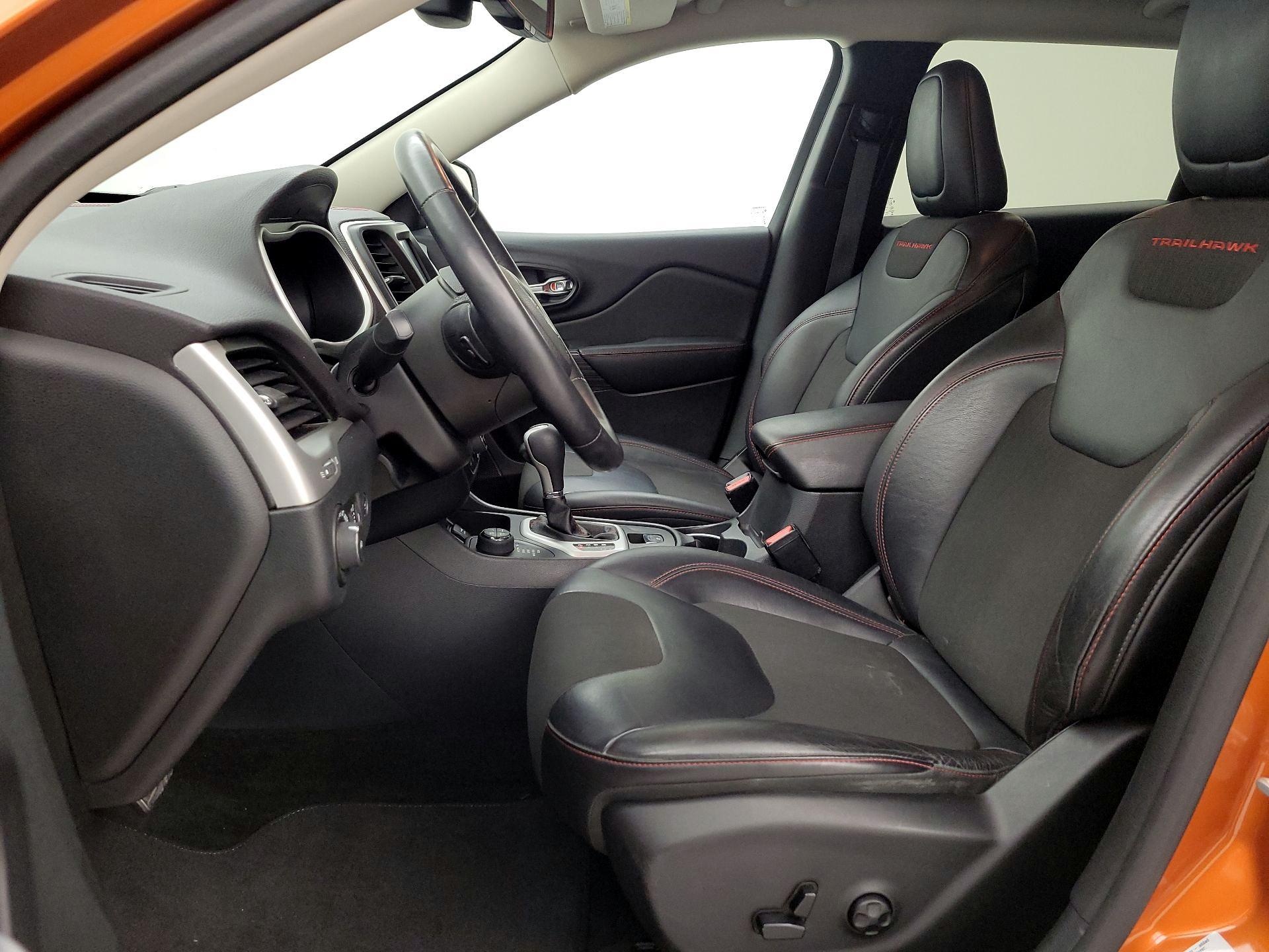 Thumbnail: 2015 Jeep Cherokee - 11