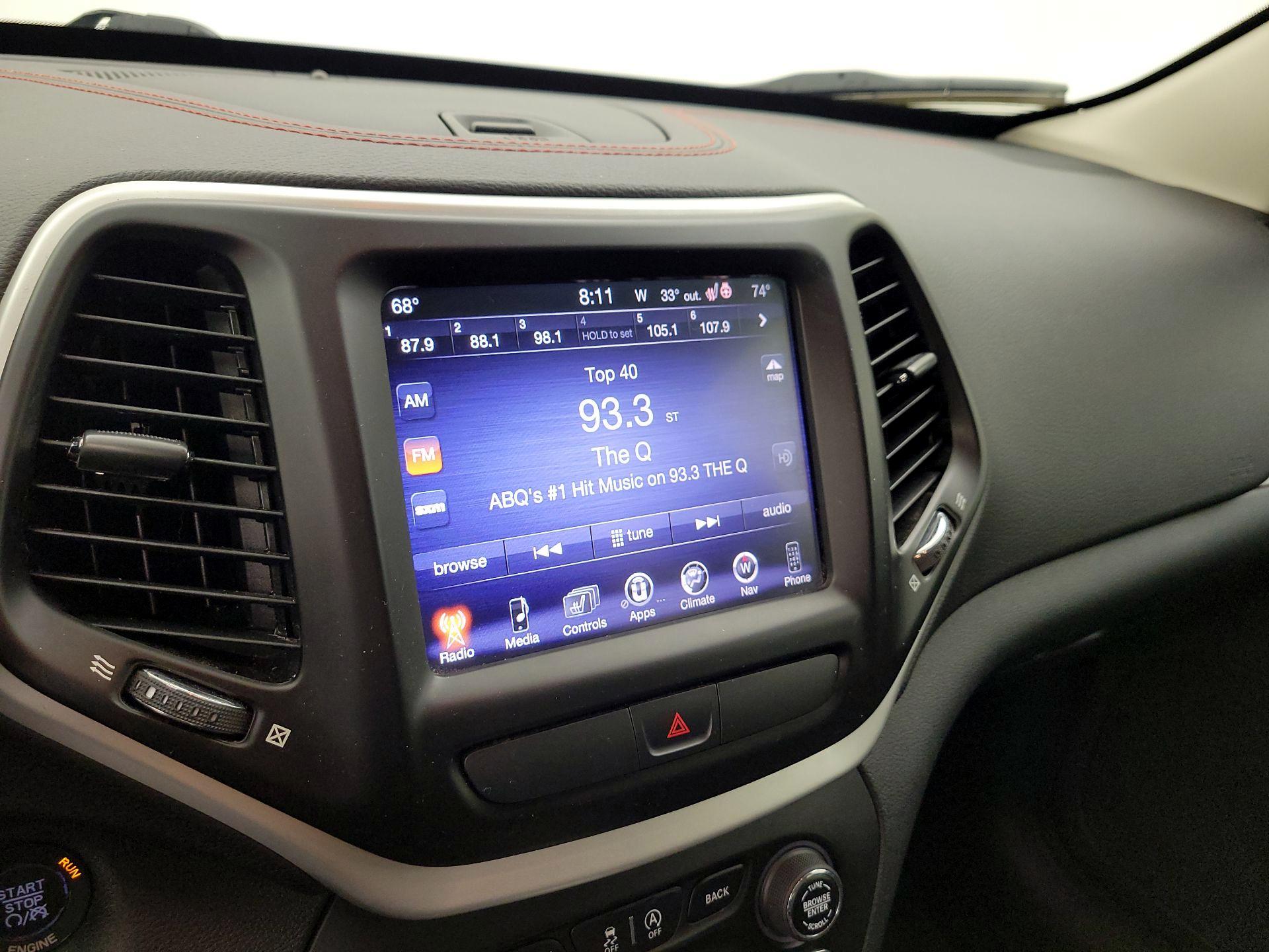 Thumbnail: 2015 Jeep Cherokee - 15