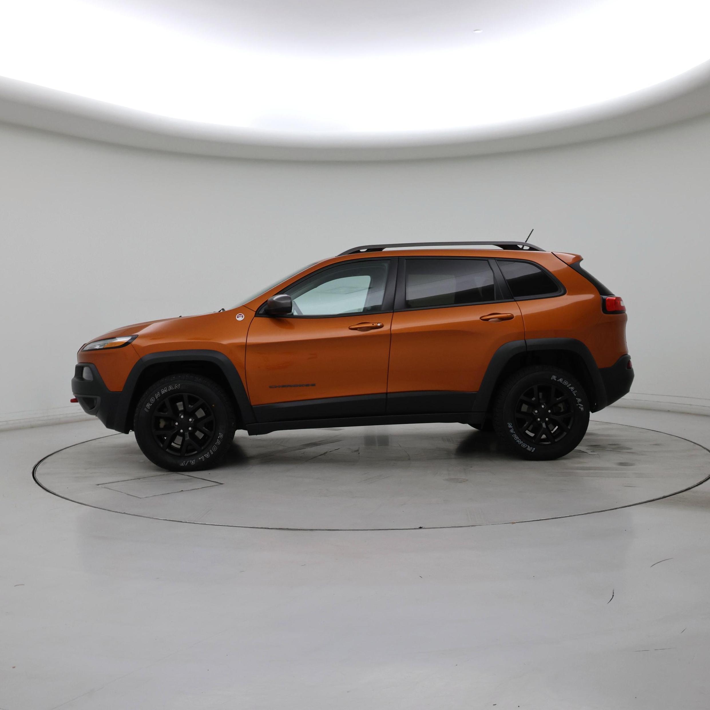 Thumbnail: 2015 Jeep Cherokee - 3