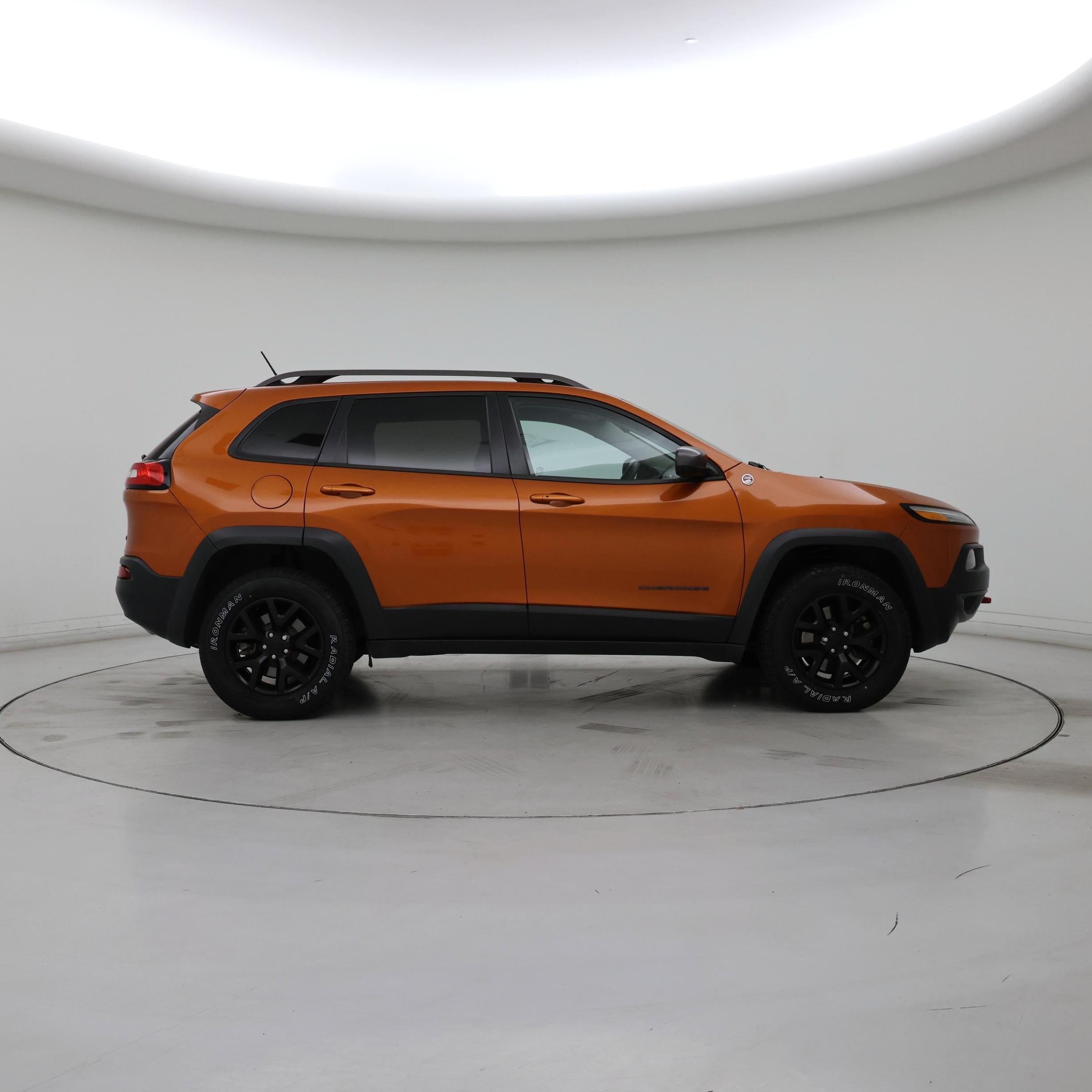 Thumbnail: 2015 Jeep Cherokee - 7