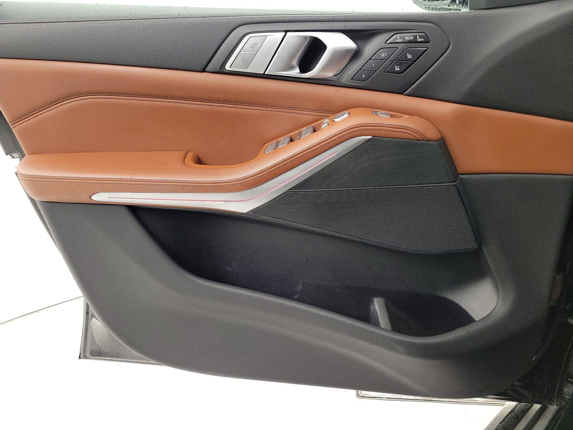 Thumbnail: 2019 BMW X7 - 12