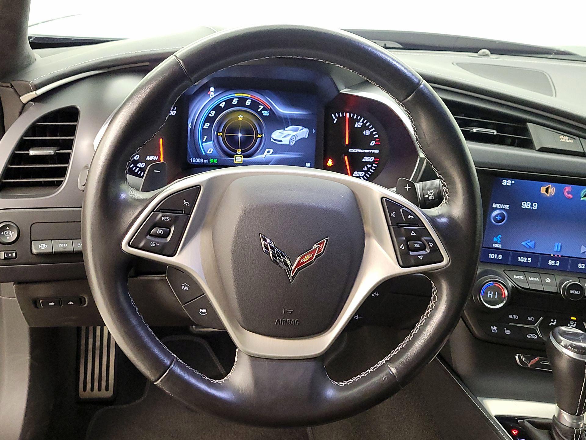 Thumbnail: 2015 Chevrolet Corvette - 10