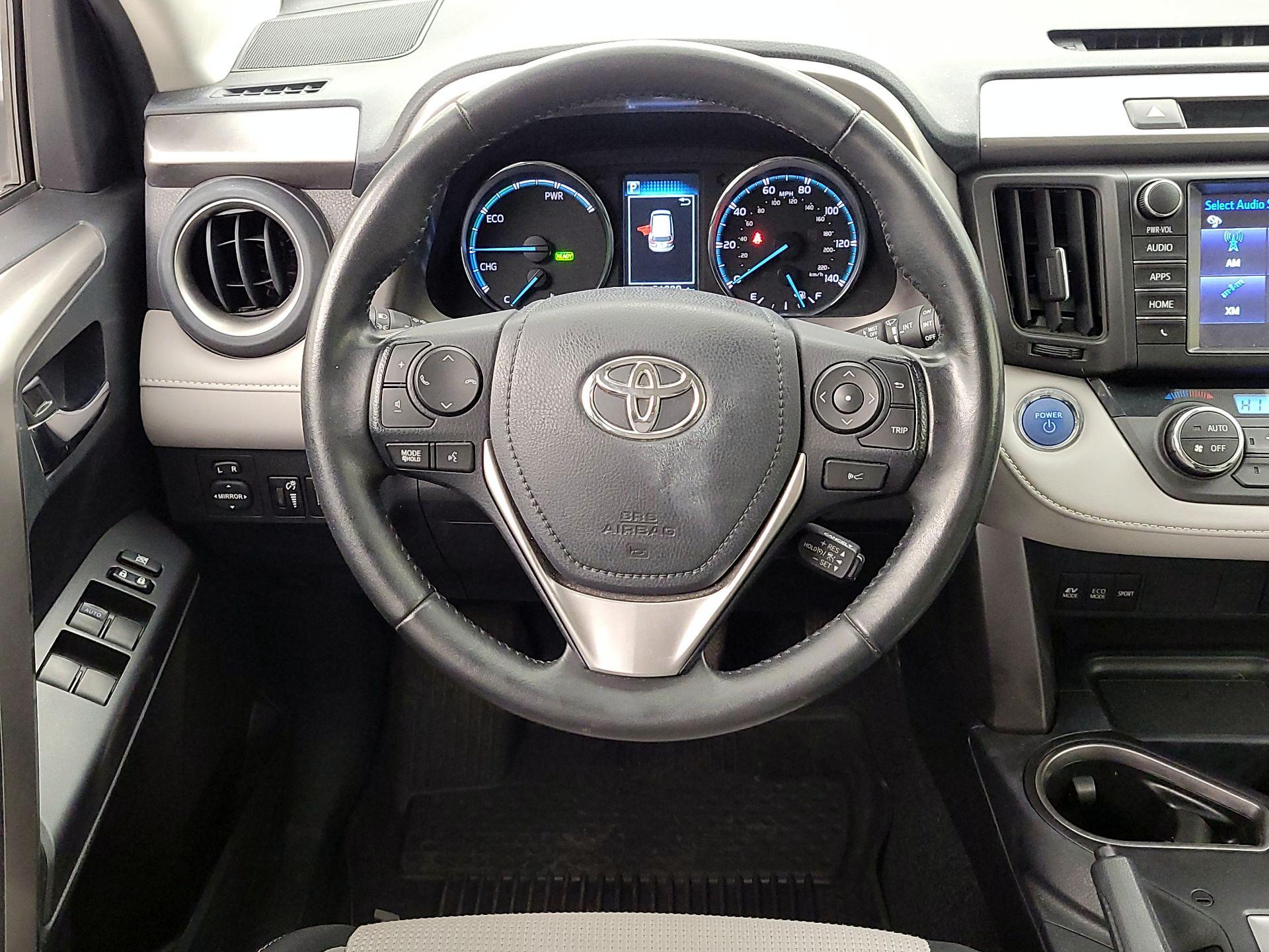 Thumbnail: 2017 Toyota RAV4 - 10