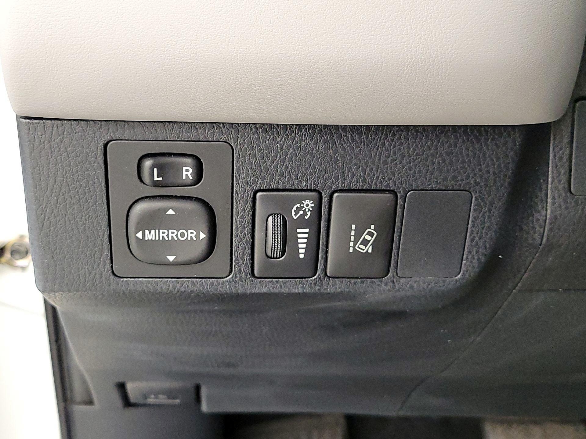 Thumbnail: 2017 Toyota RAV4 - 13