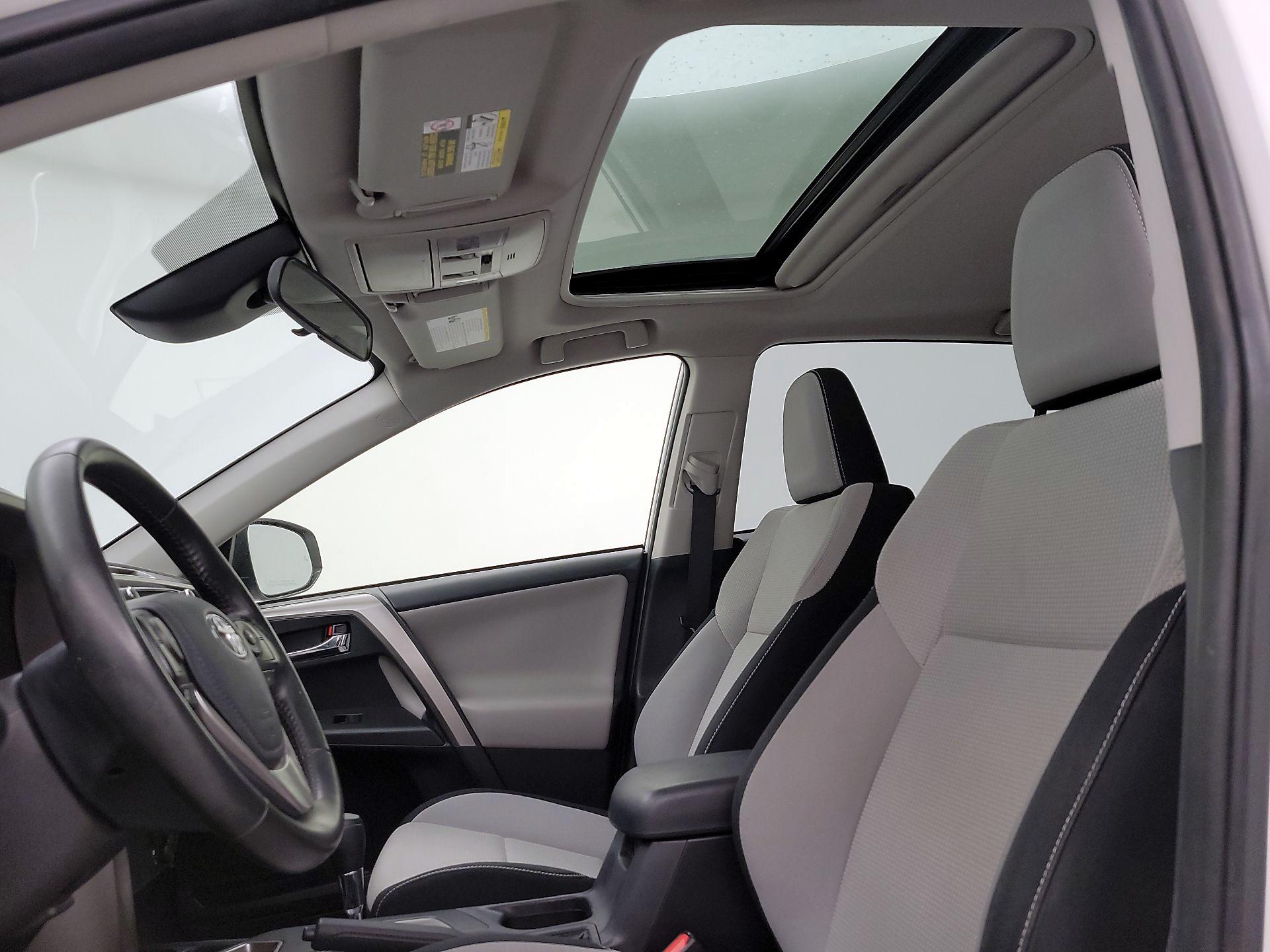 Thumbnail: 2017 Toyota RAV4 - 19