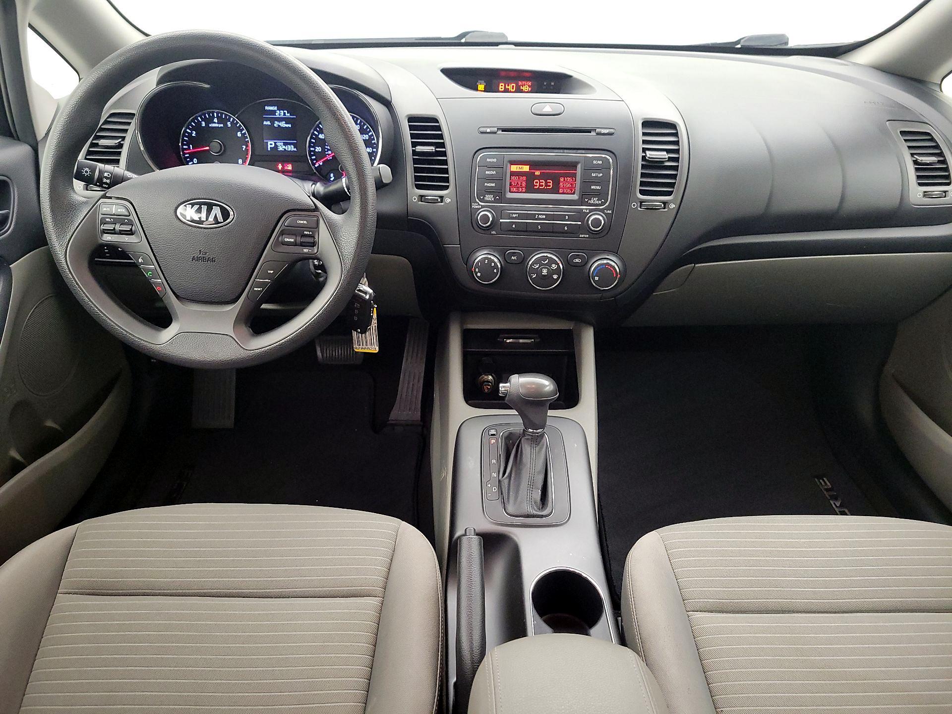 Thumbnail: 2015 Kia Forte - 9