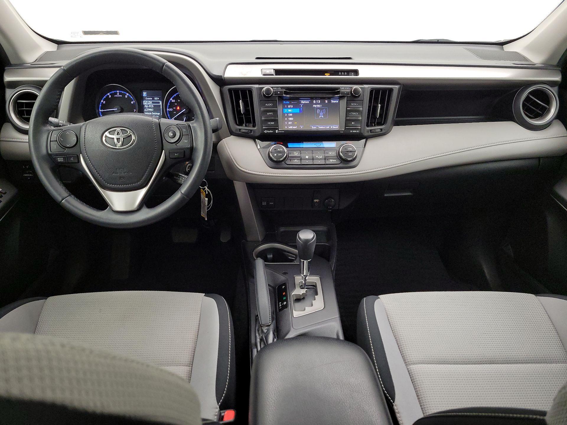 Thumbnail: 2017 Toyota RAV4 - 9