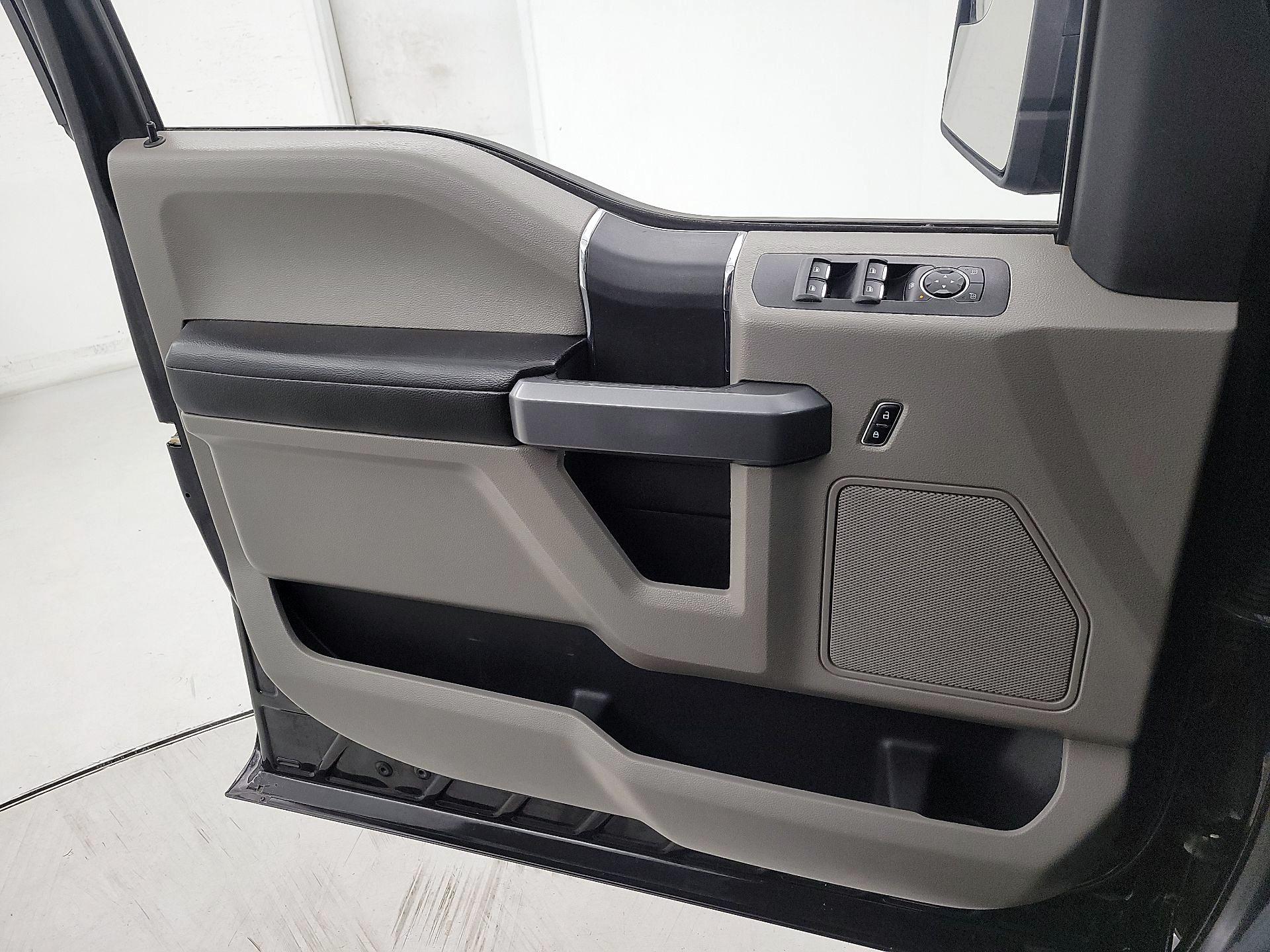 Thumbnail: 2017 Ford F-150 - 12