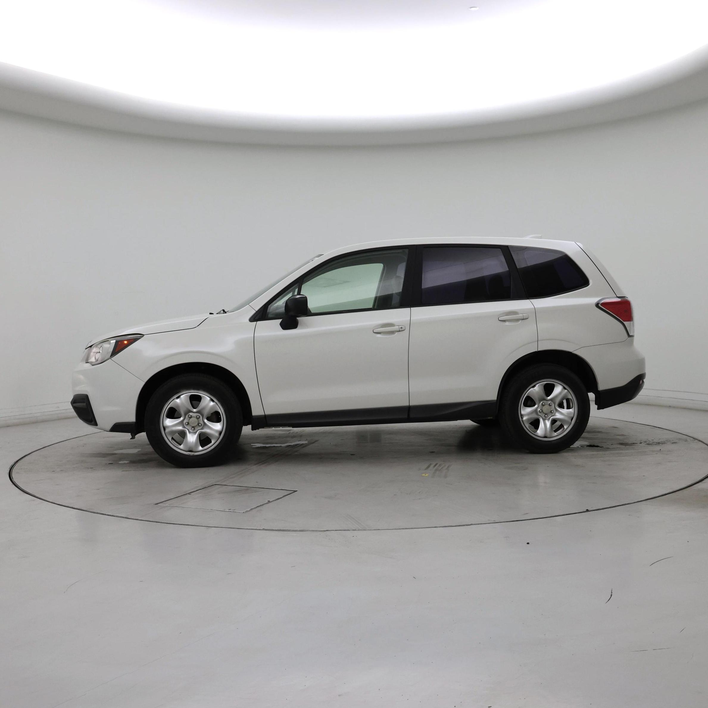 Thumbnail: 2018 Subaru Forester - 3