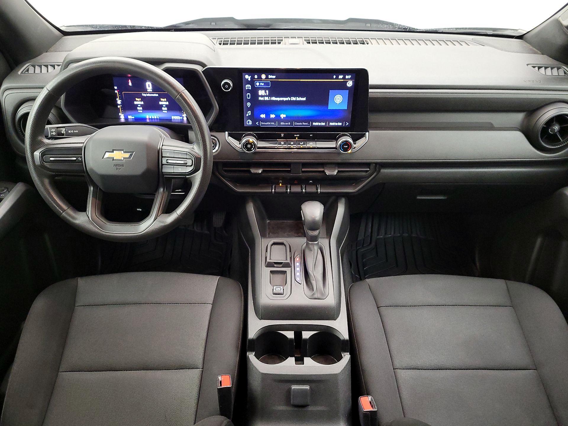 Thumbnail: 2023 Chevrolet Colorado - 9