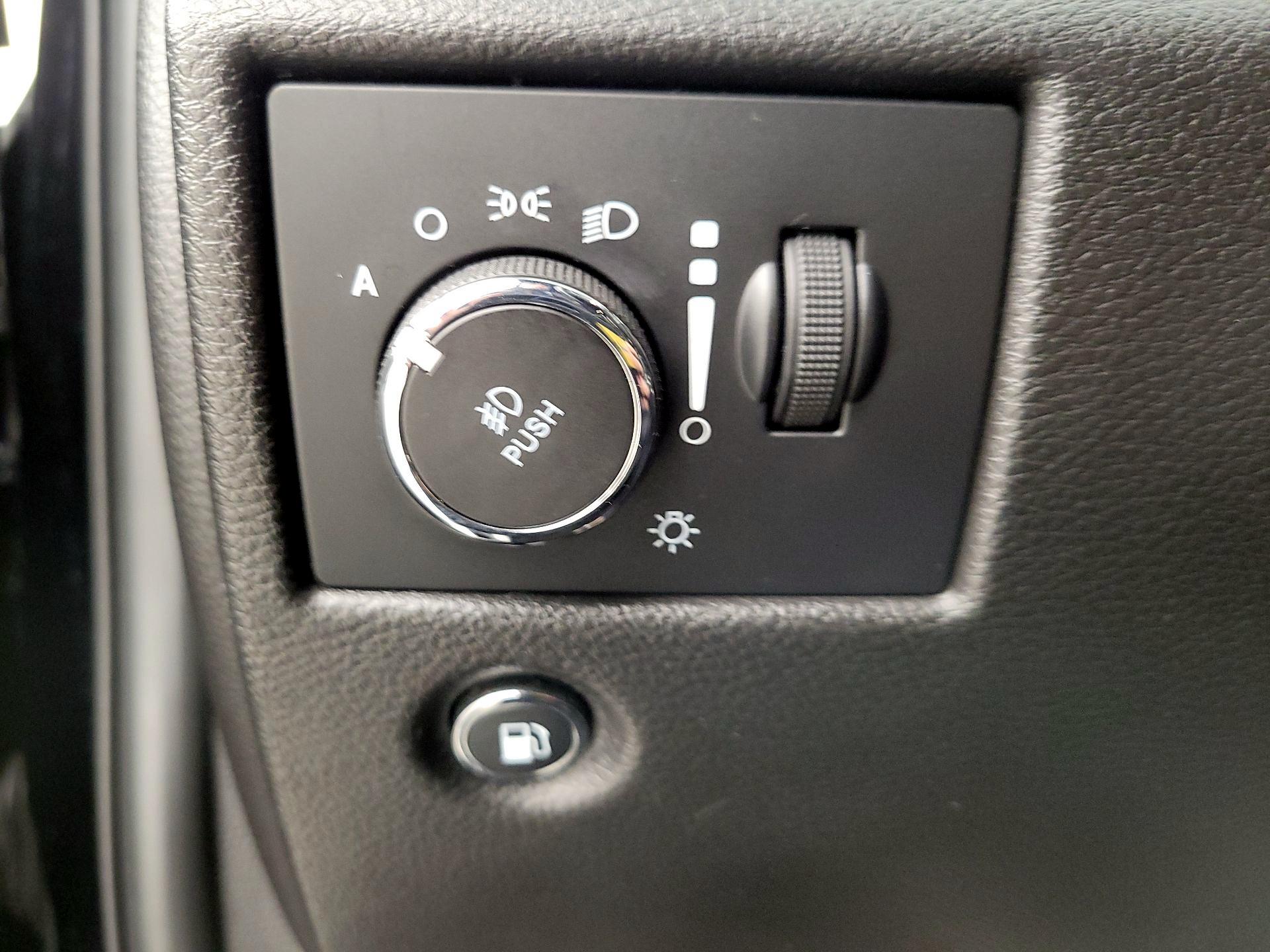 Thumbnail: 2021 Jeep Grand Cherokee - 13