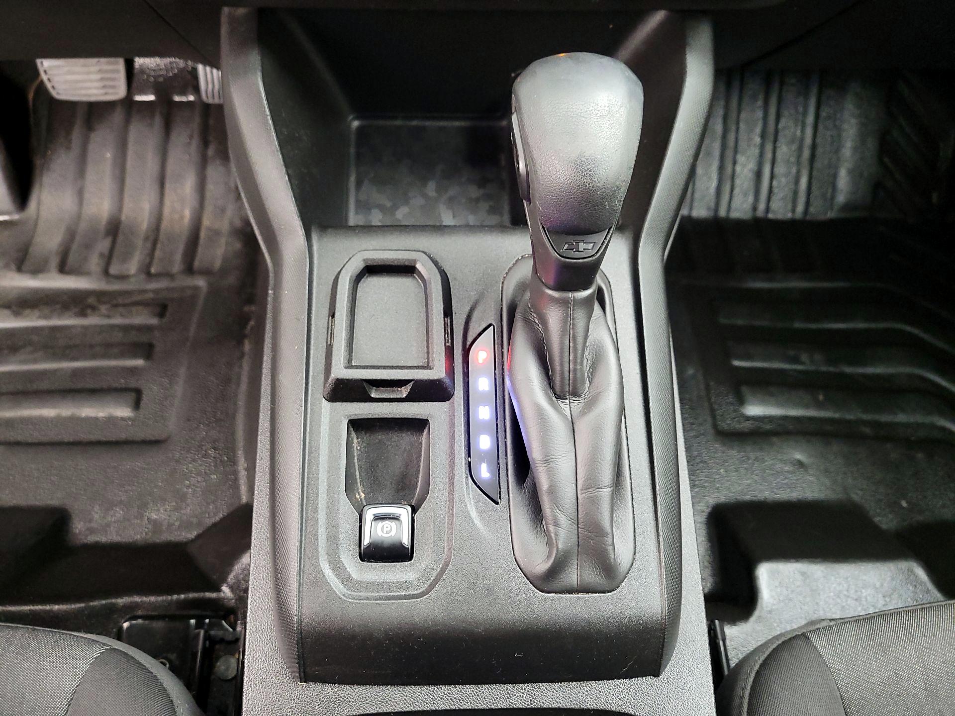 Thumbnail: 2023 Chevrolet Colorado - 16