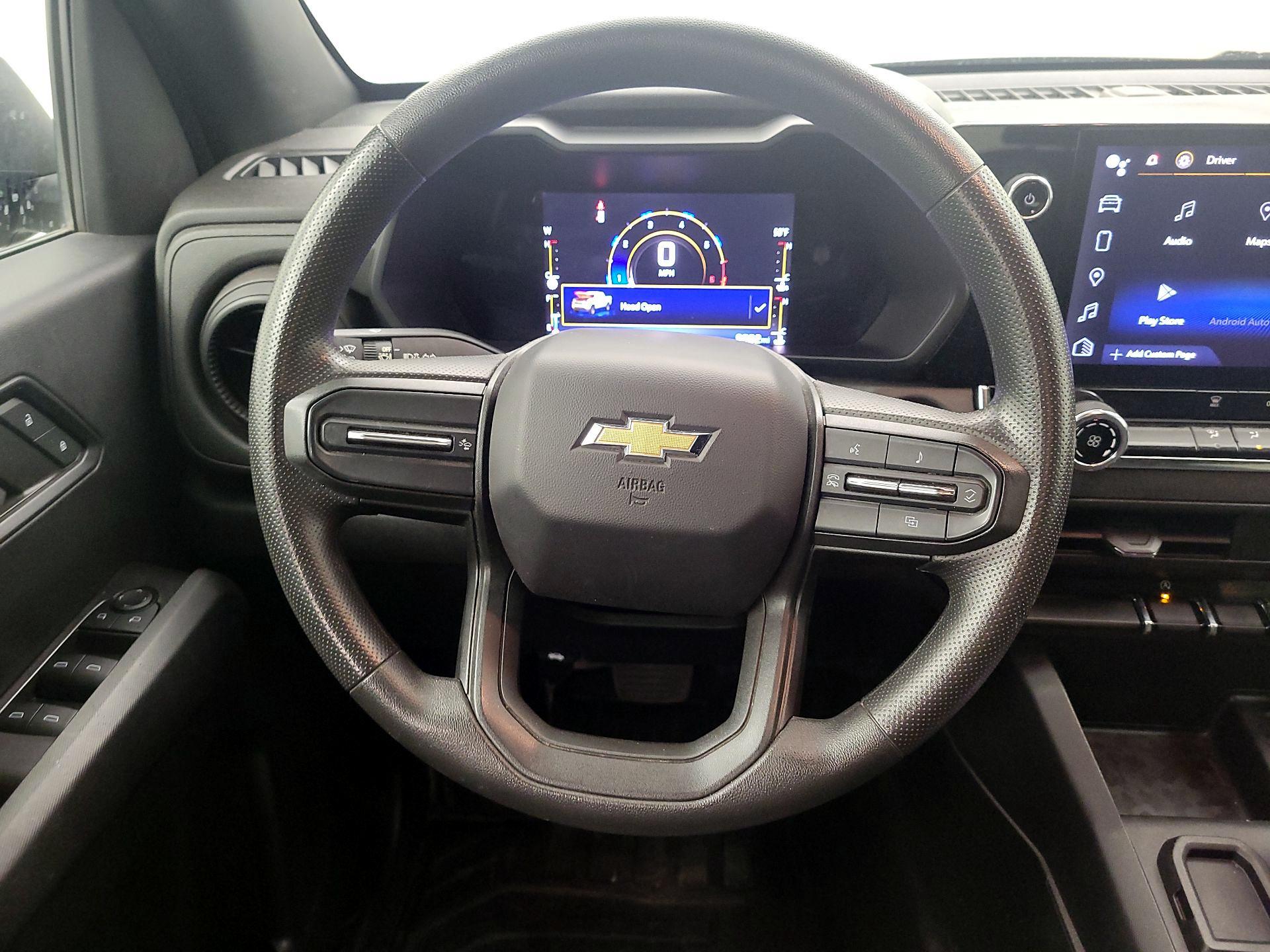 Thumbnail: 2023 Chevrolet Colorado - 10